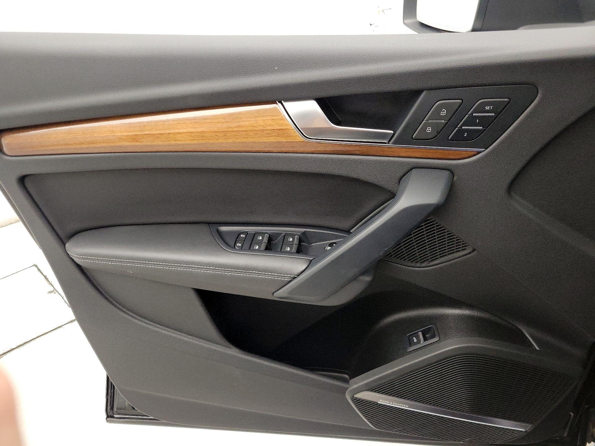 Thumbnail: 2023 Audi Q5 - 12