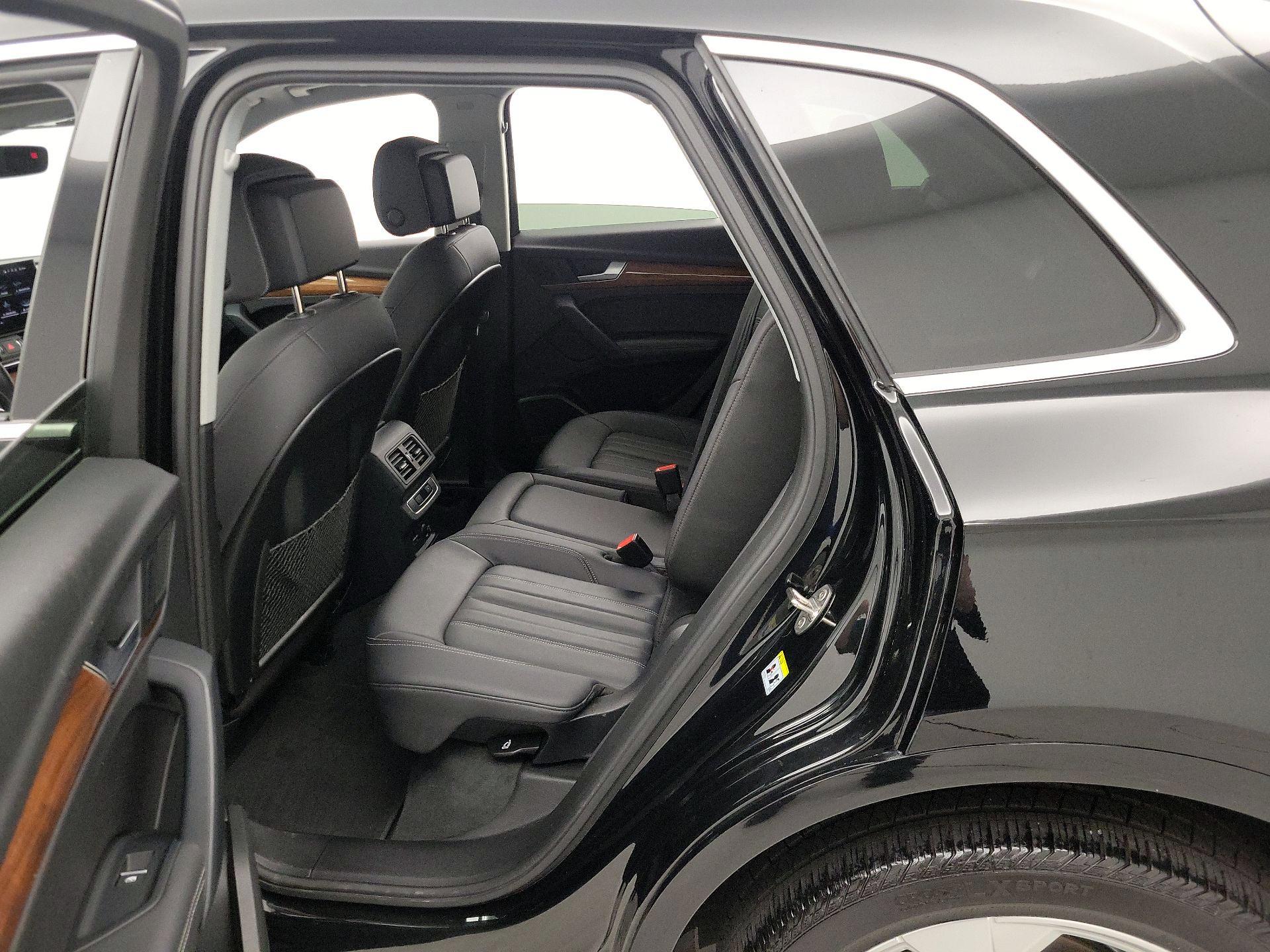 Thumbnail: 2023 Audi Q5 - 20