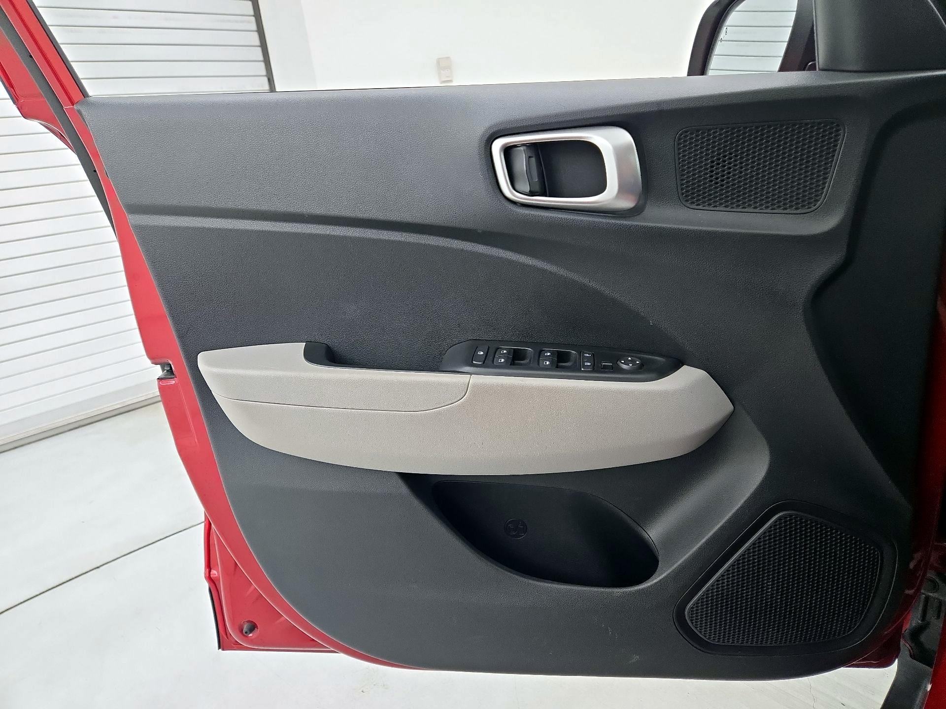 Thumbnail: 2025 Hyundai Venue - 12