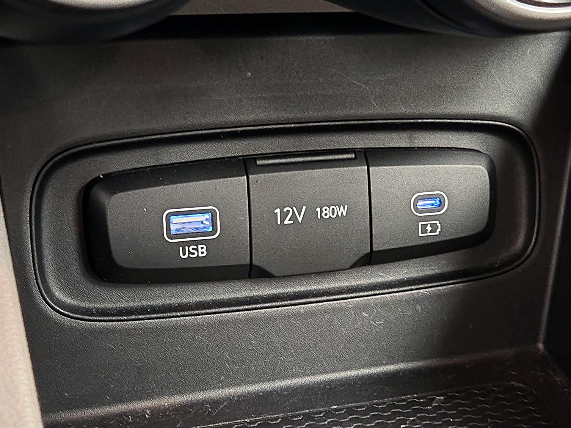 Thumbnail: 2025 Hyundai Venue - 18