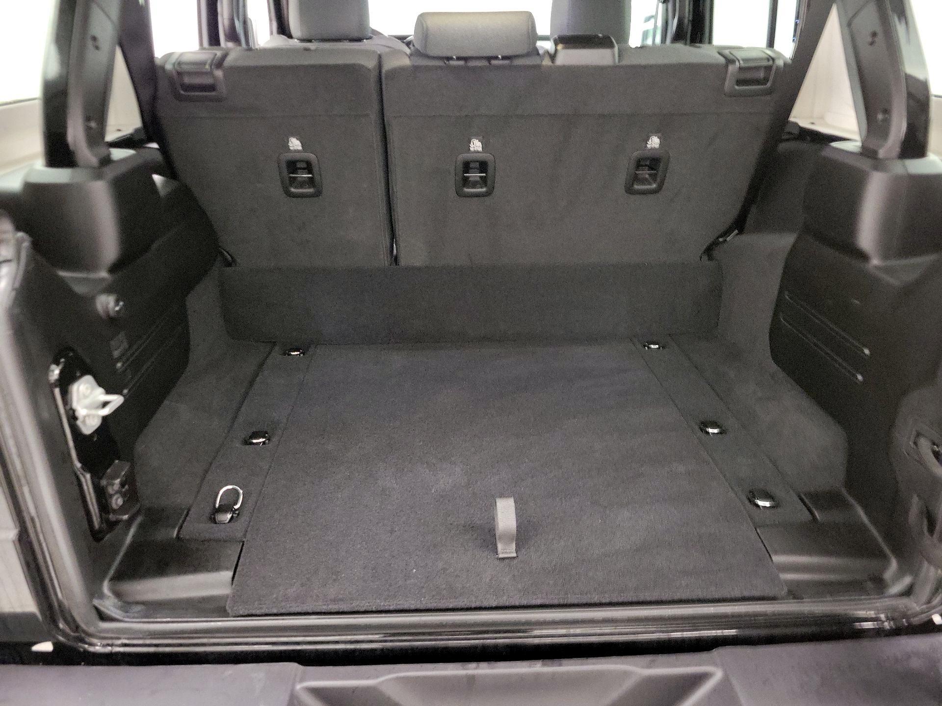 Thumbnail: 2025 Jeep Wrangler - 19