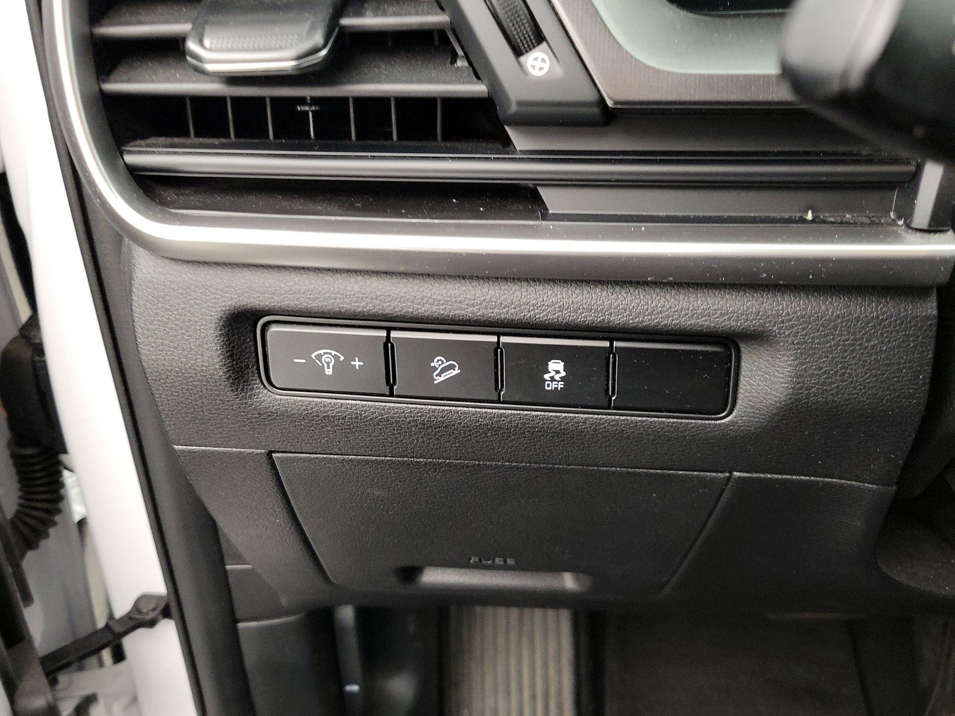 Thumbnail: 2024 Kia Telluride - 13