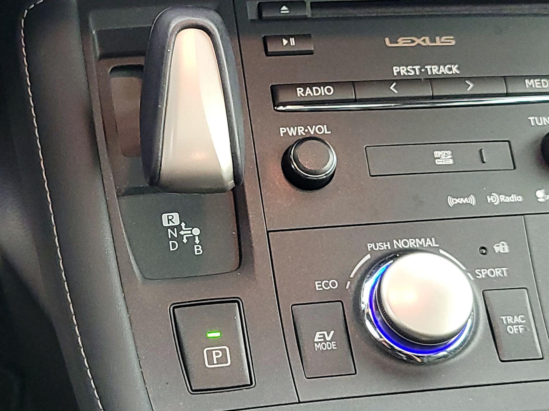 Thumbnail: 2016 Lexus CT - 18