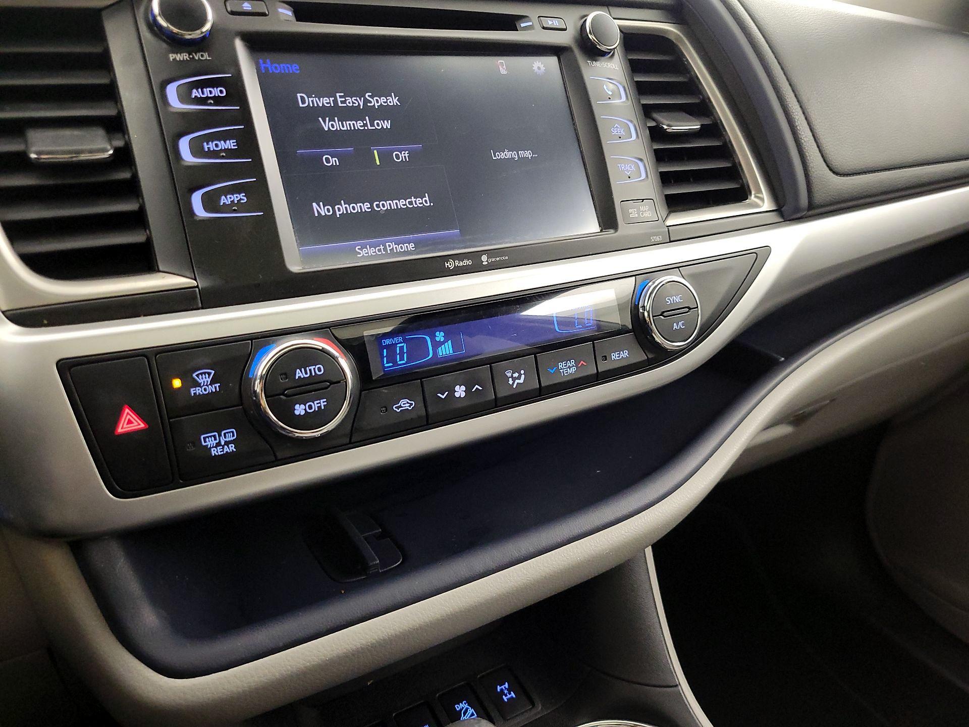 Thumbnail: 2015 Toyota Highlander - 16