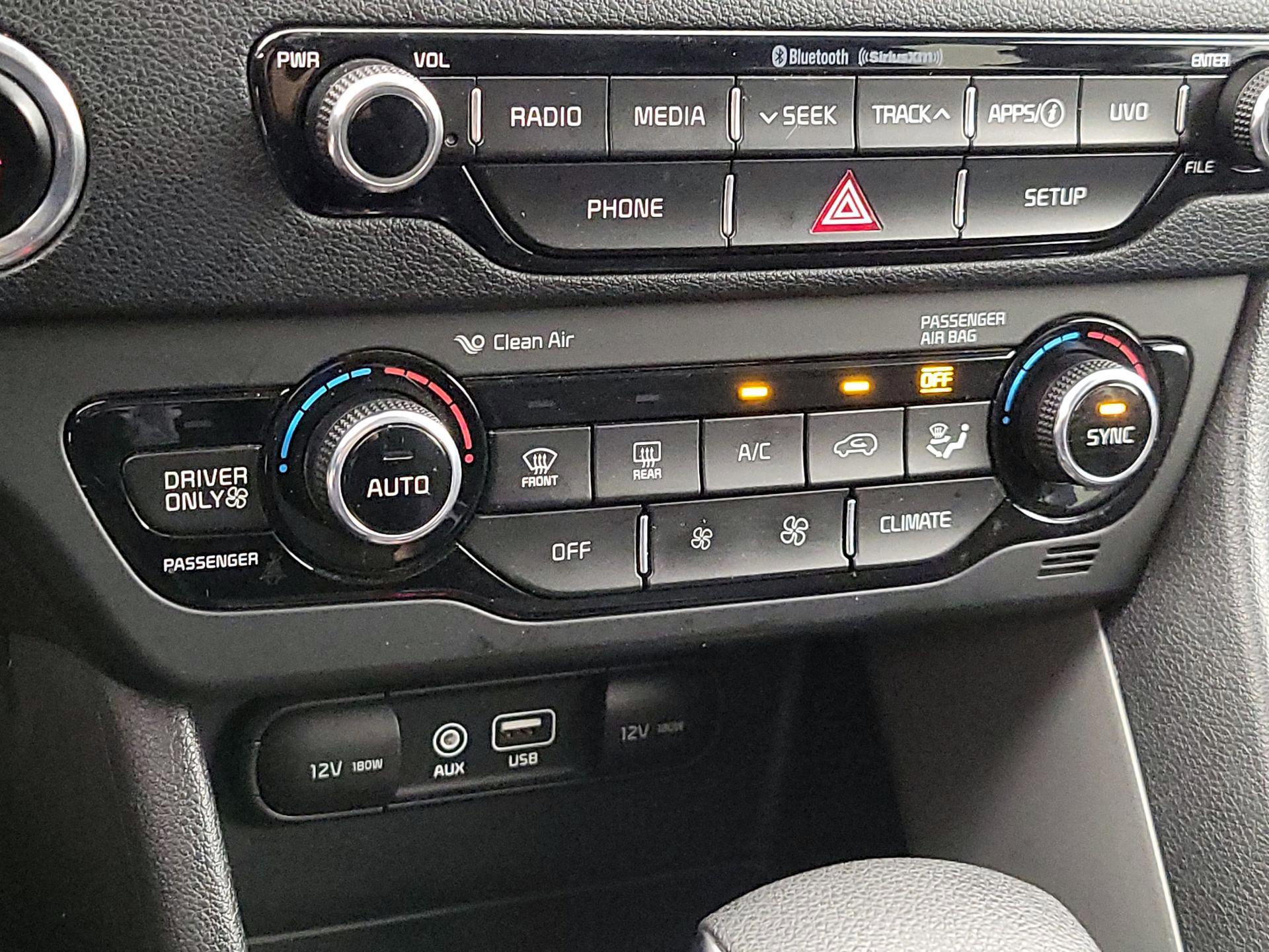 Thumbnail: 2017 Kia Niro - 16