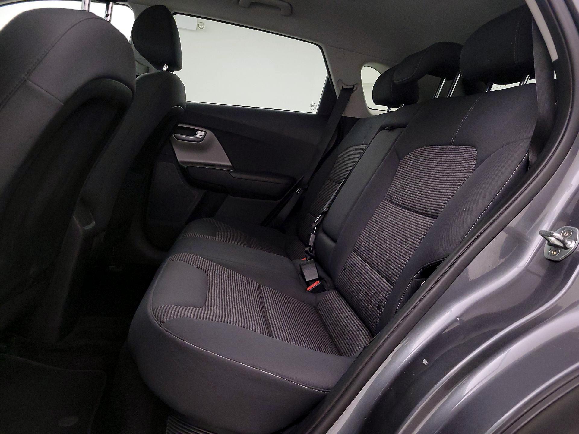 Thumbnail: 2017 Kia Niro - 19