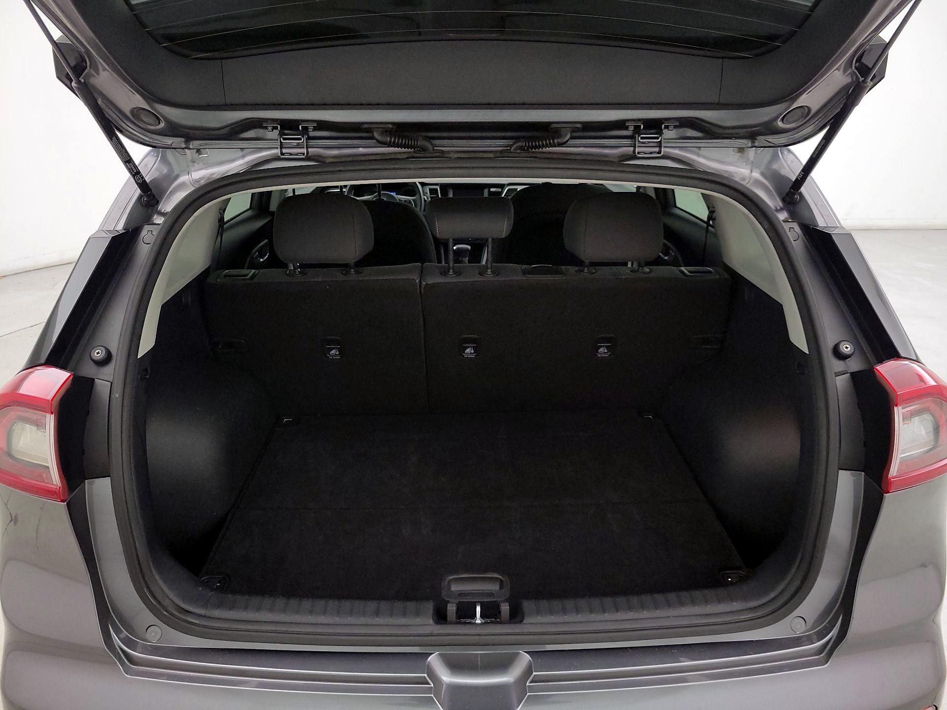 Thumbnail: 2017 Kia Niro - 20