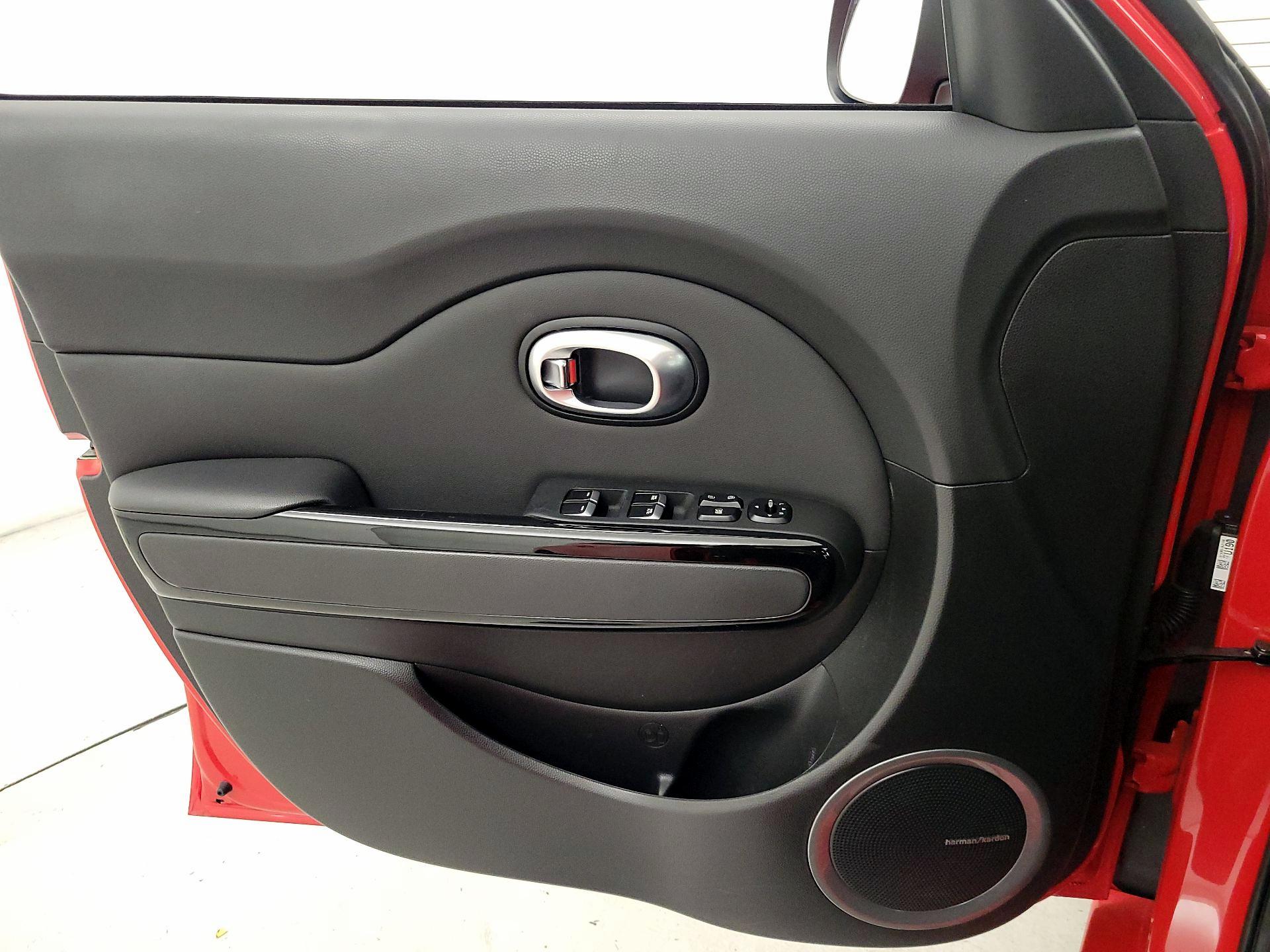 Thumbnail: 2019 Kia Soul - 12