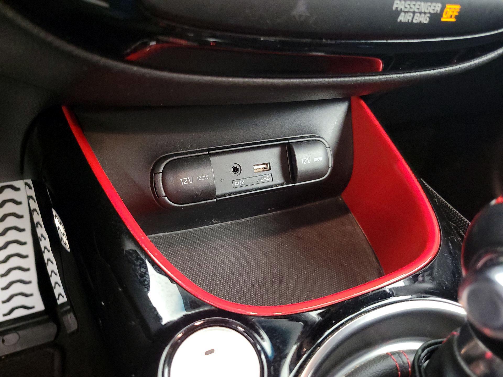 Thumbnail: 2019 Kia Soul - 19