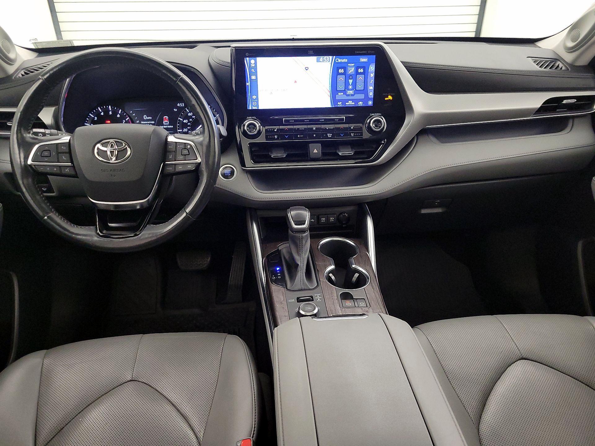 Thumbnail: 2020 Toyota Highlander - 9