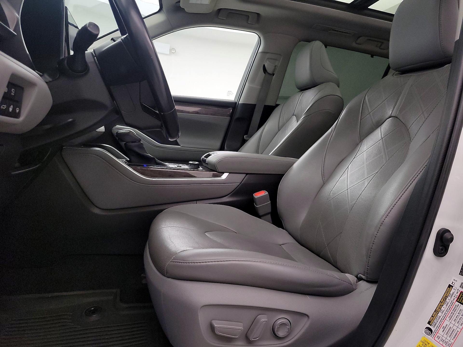 Thumbnail: 2020 Toyota Highlander - 11