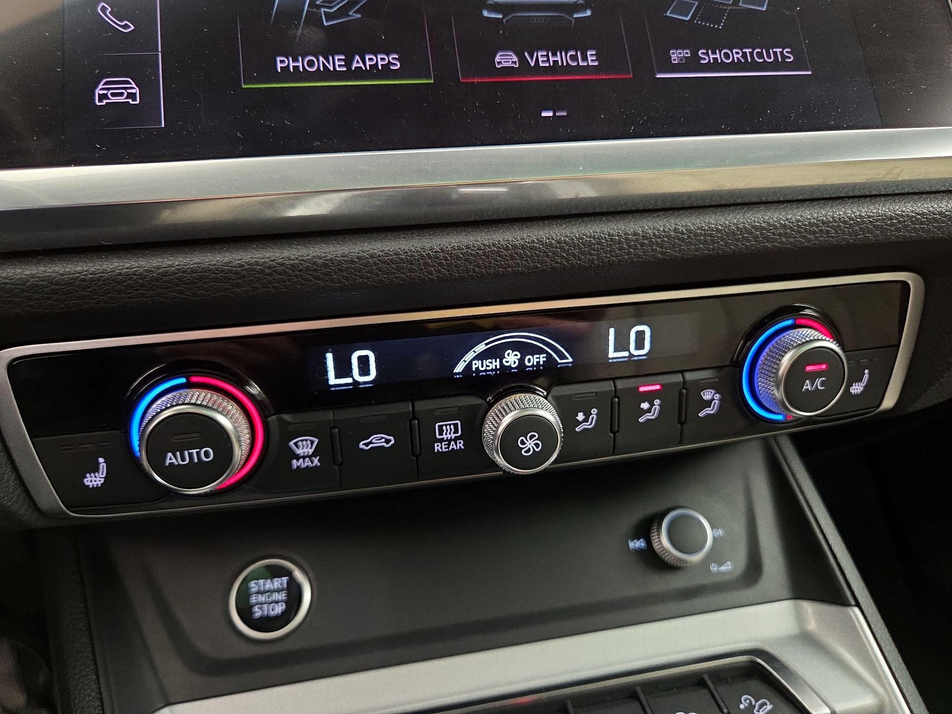 Thumbnail: 2021 Audi Q3 - 16