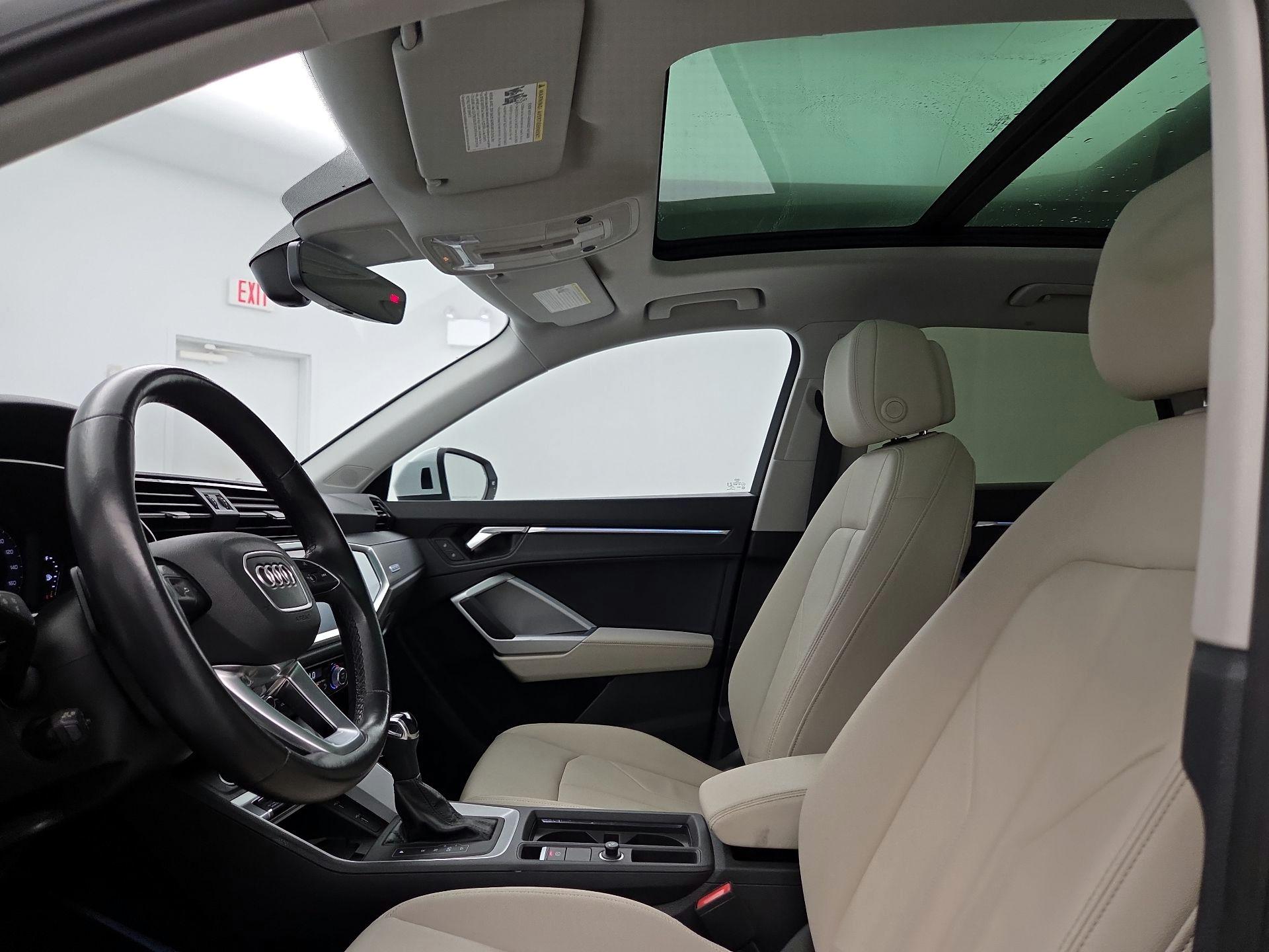 Thumbnail: 2021 Audi Q3 - 19