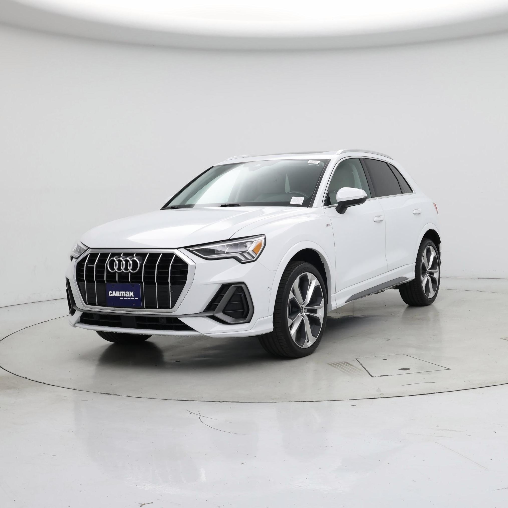 Thumbnail: 2021 Audi Q3 - 4