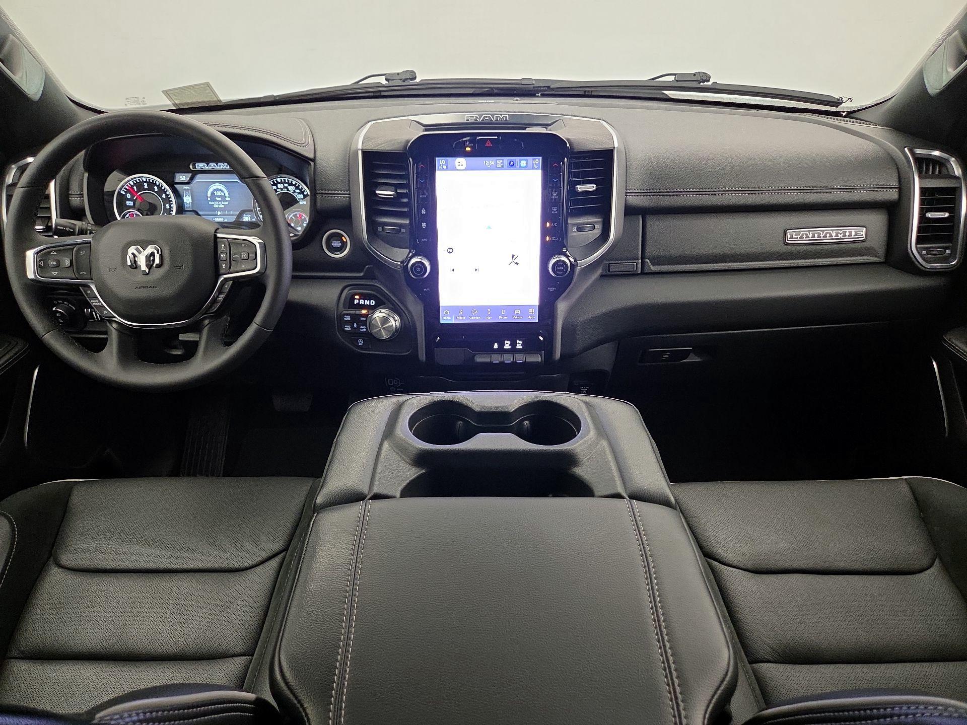 Thumbnail: 2025 RAM 1500 - 9