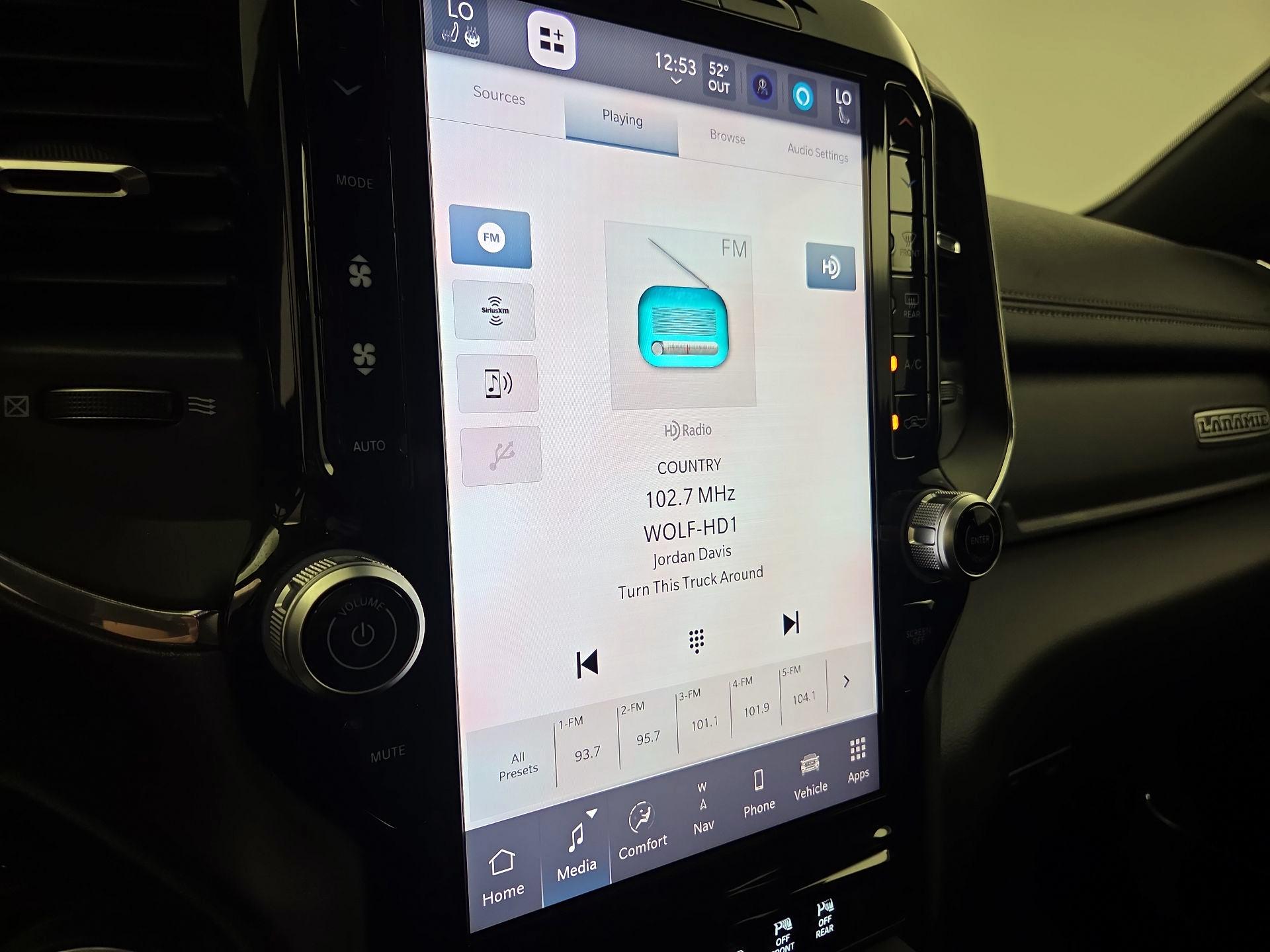 Thumbnail: 2025 RAM 1500 - 16