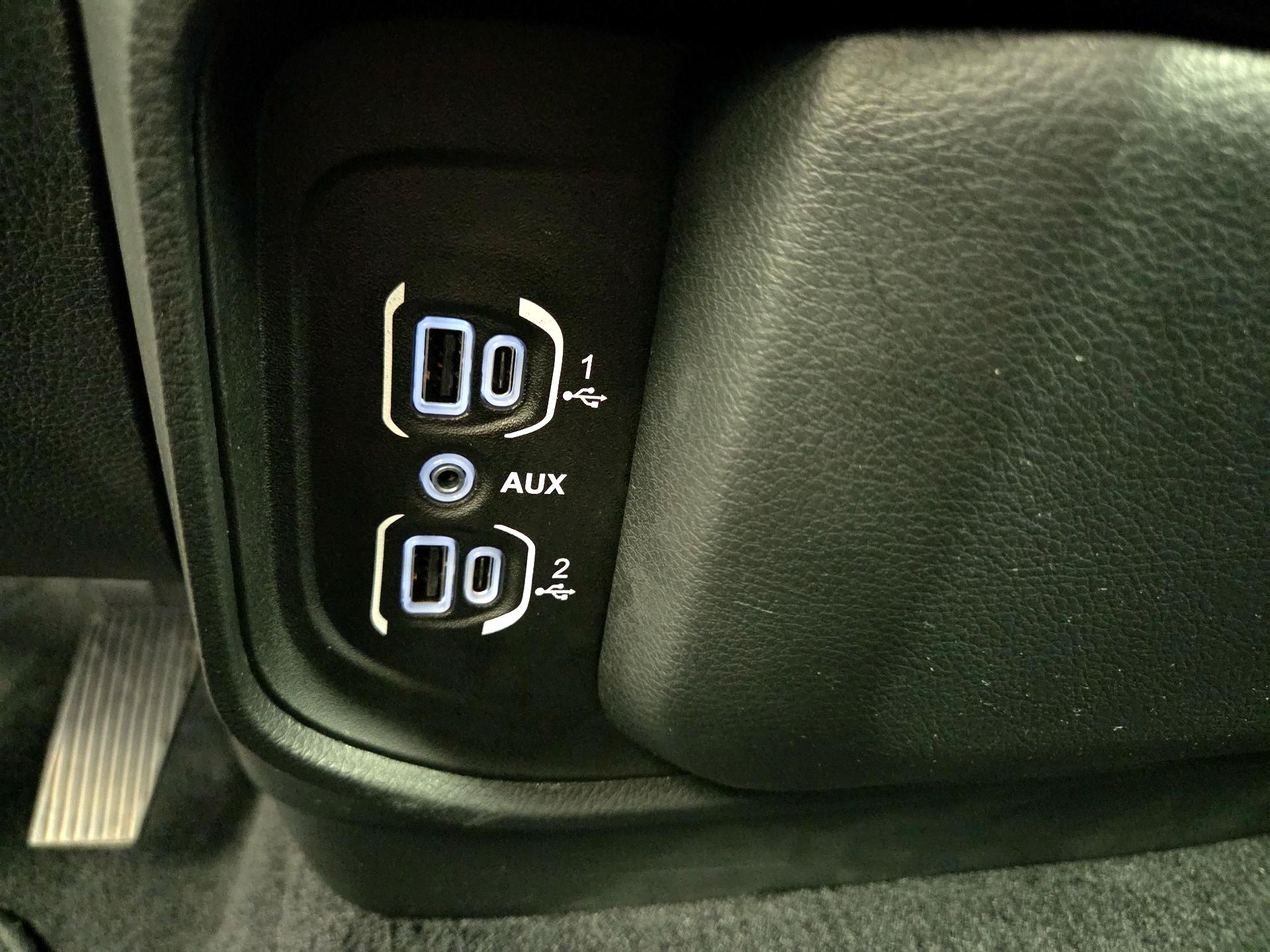 Thumbnail: 2025 RAM 1500 - 19