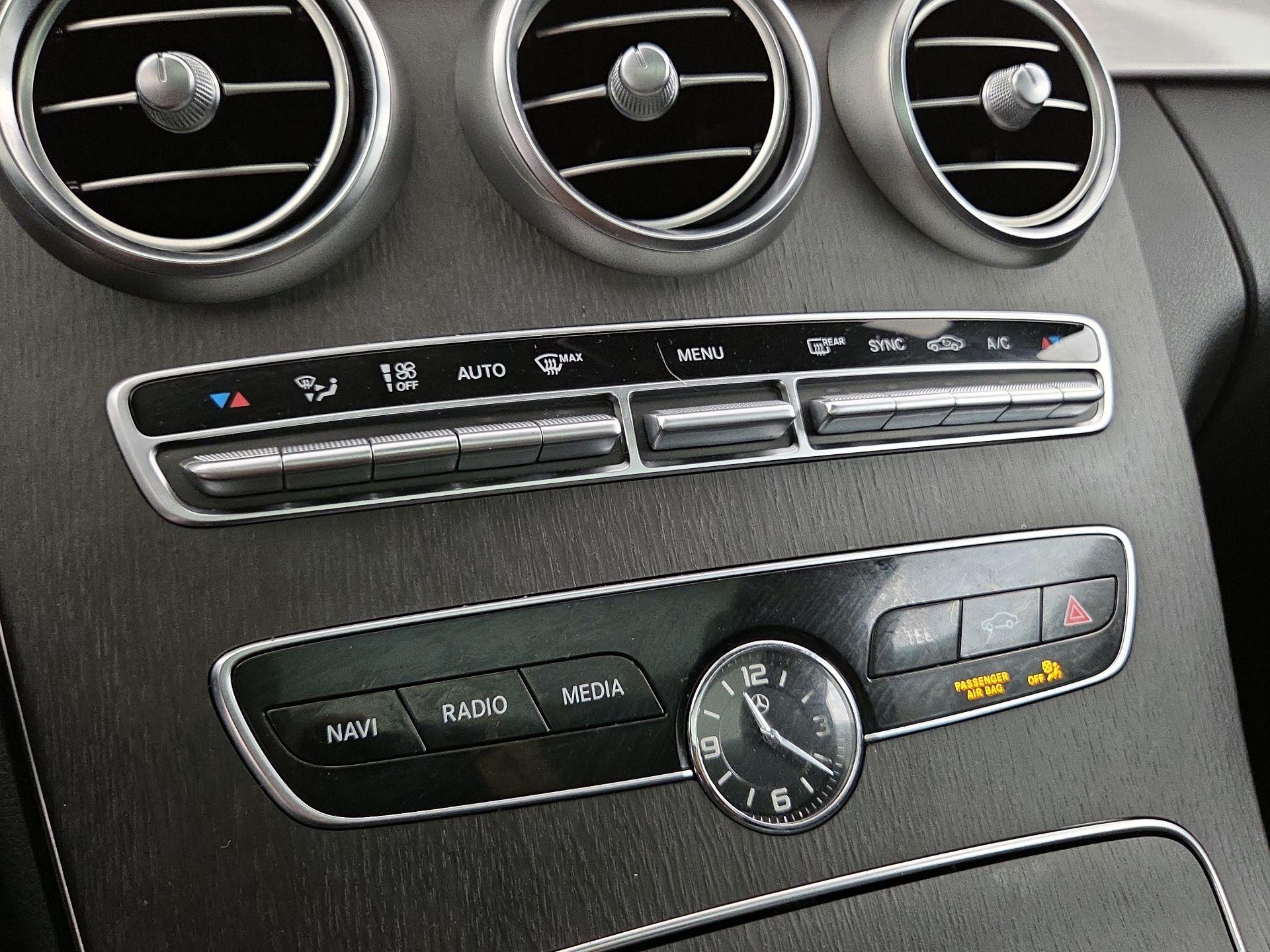 Thumbnail: 2021 Mercedes-Benz C-Class - 16