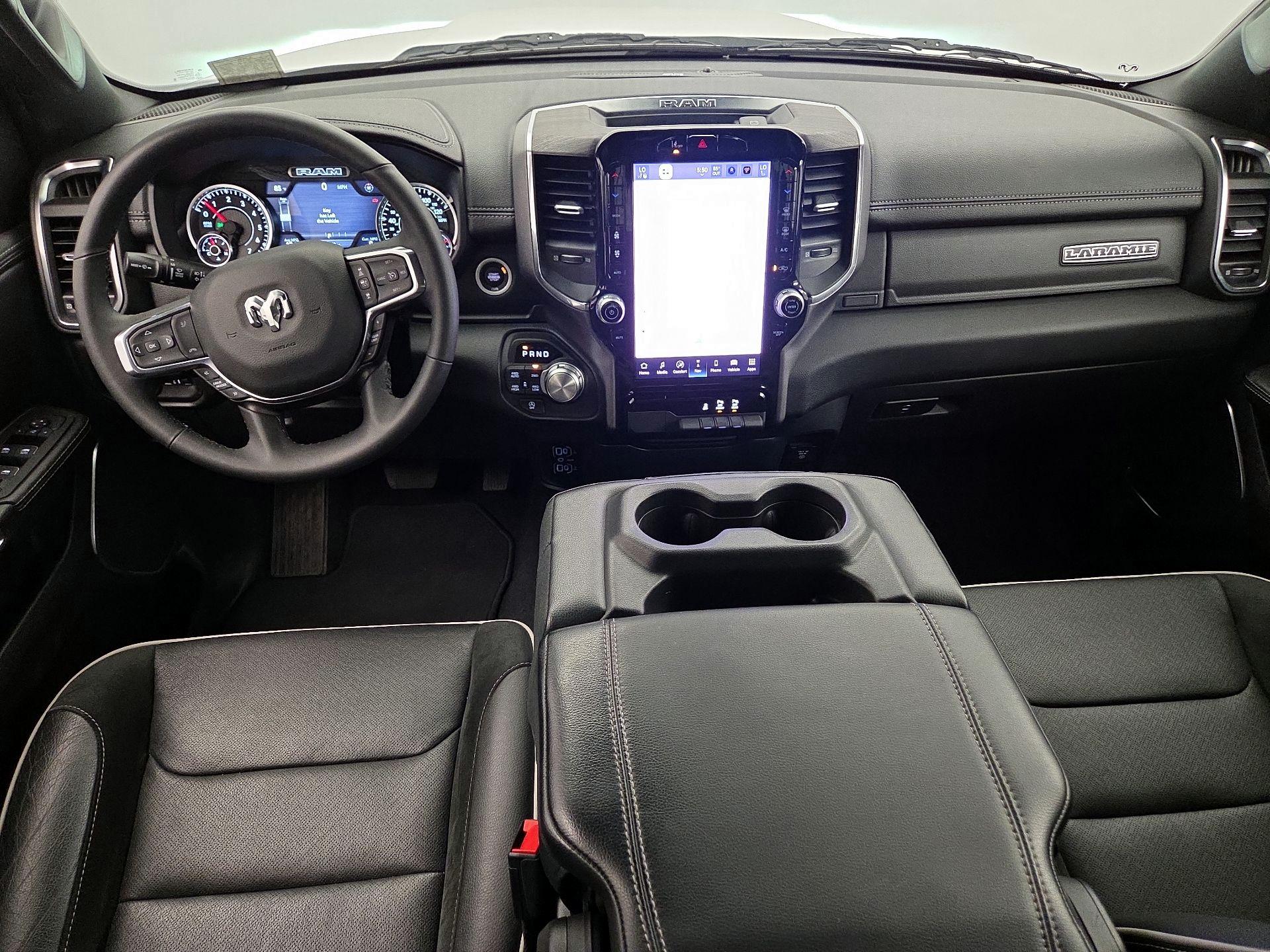 Thumbnail: 2025 RAM 1500 - 9