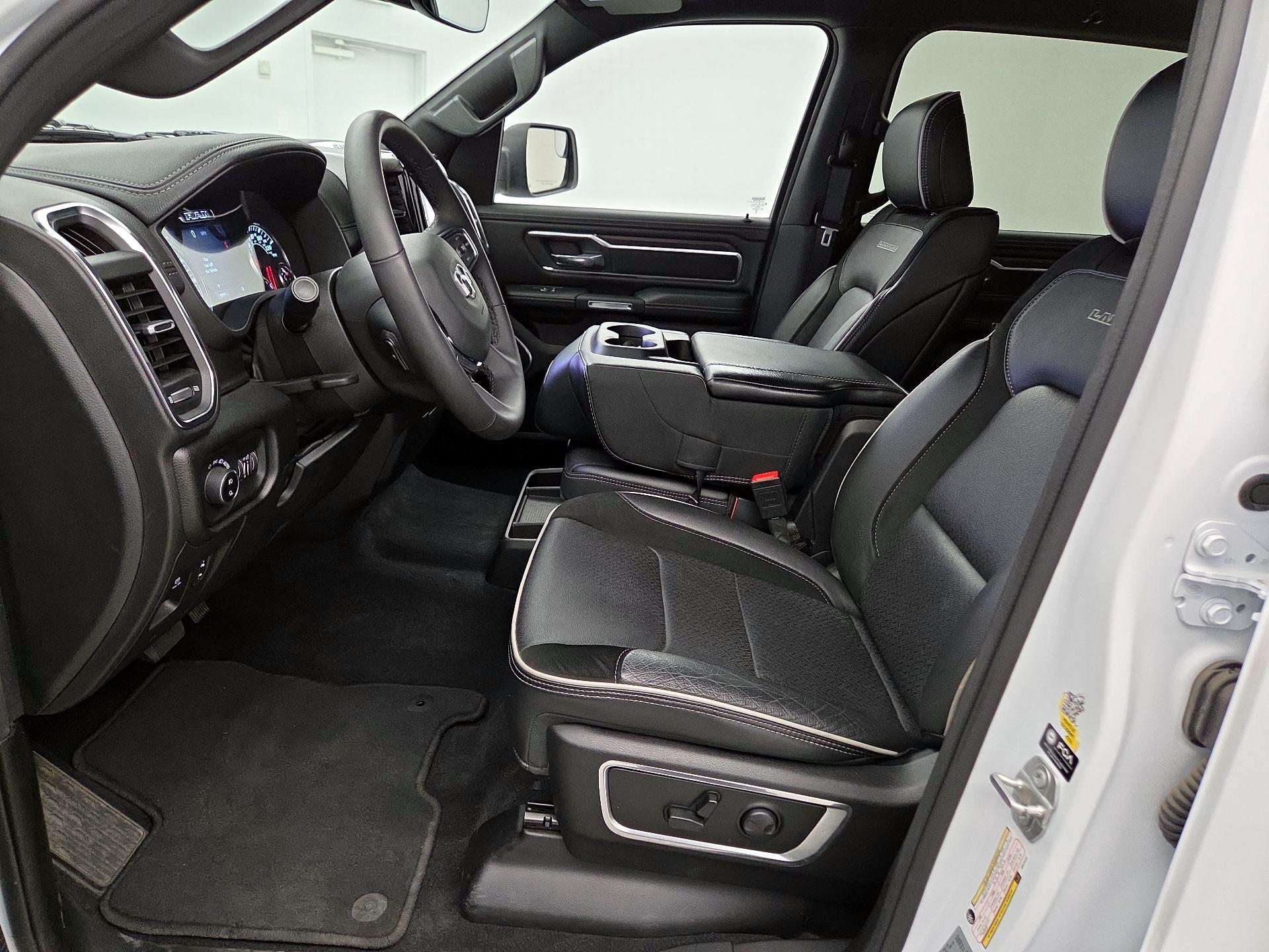 Thumbnail: 2025 RAM 1500 - 11