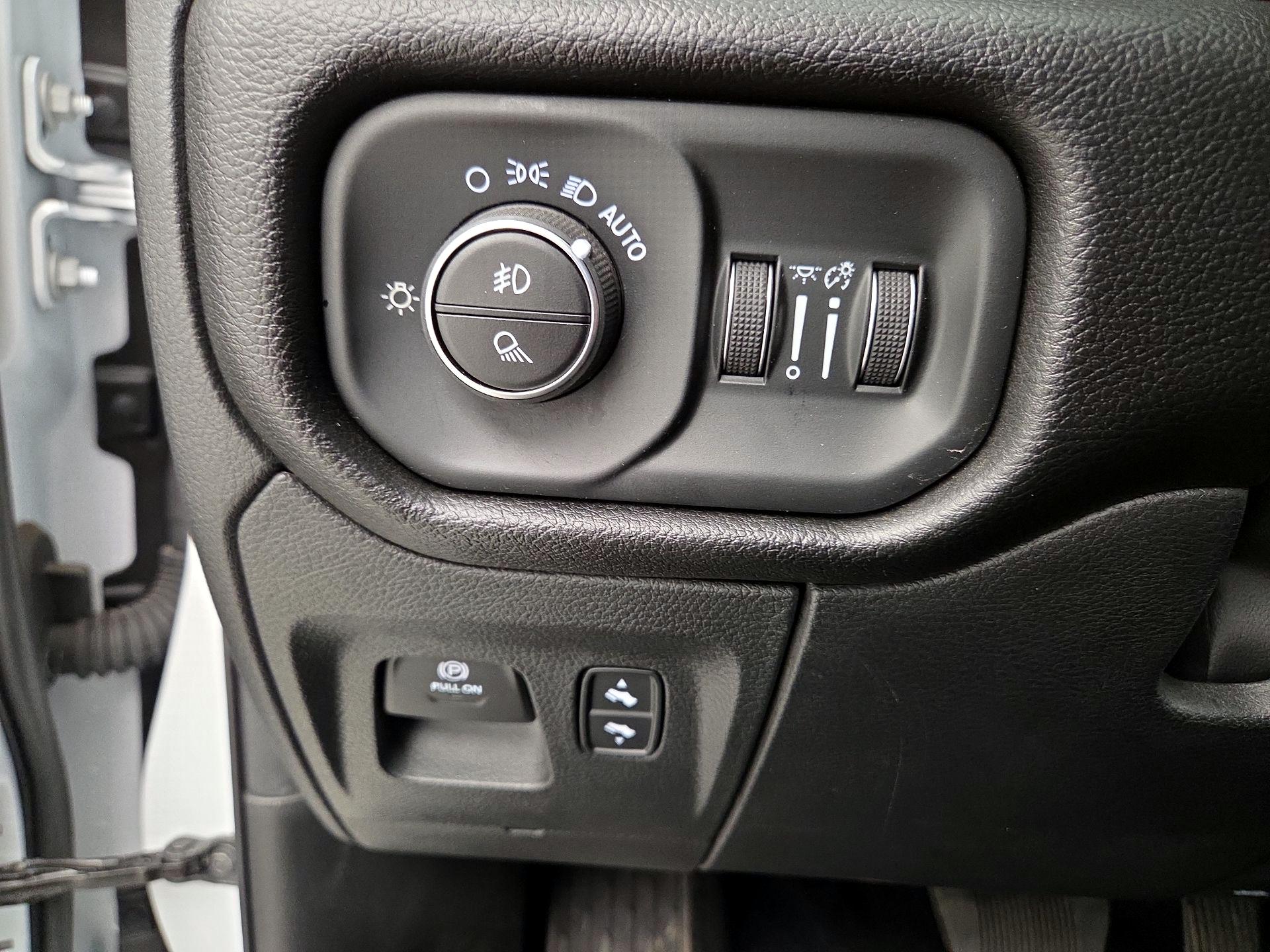 Thumbnail: 2025 RAM 1500 - 13