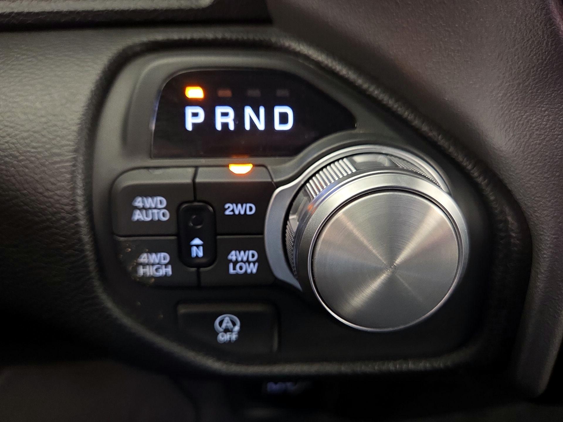 Thumbnail: 2025 RAM 1500 - 18