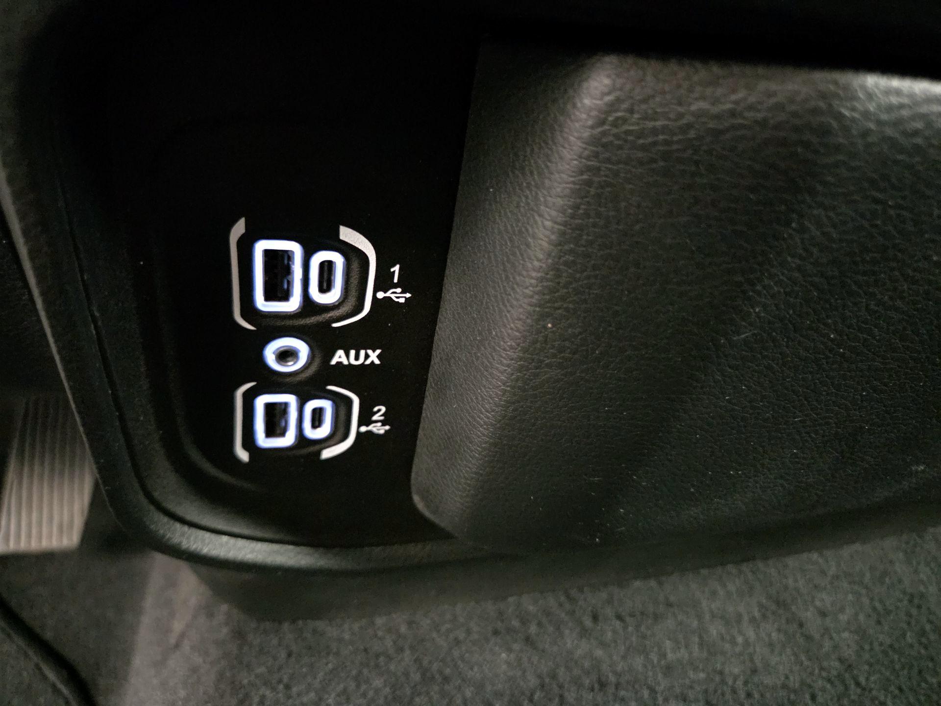 Thumbnail: 2025 RAM 1500 - 19