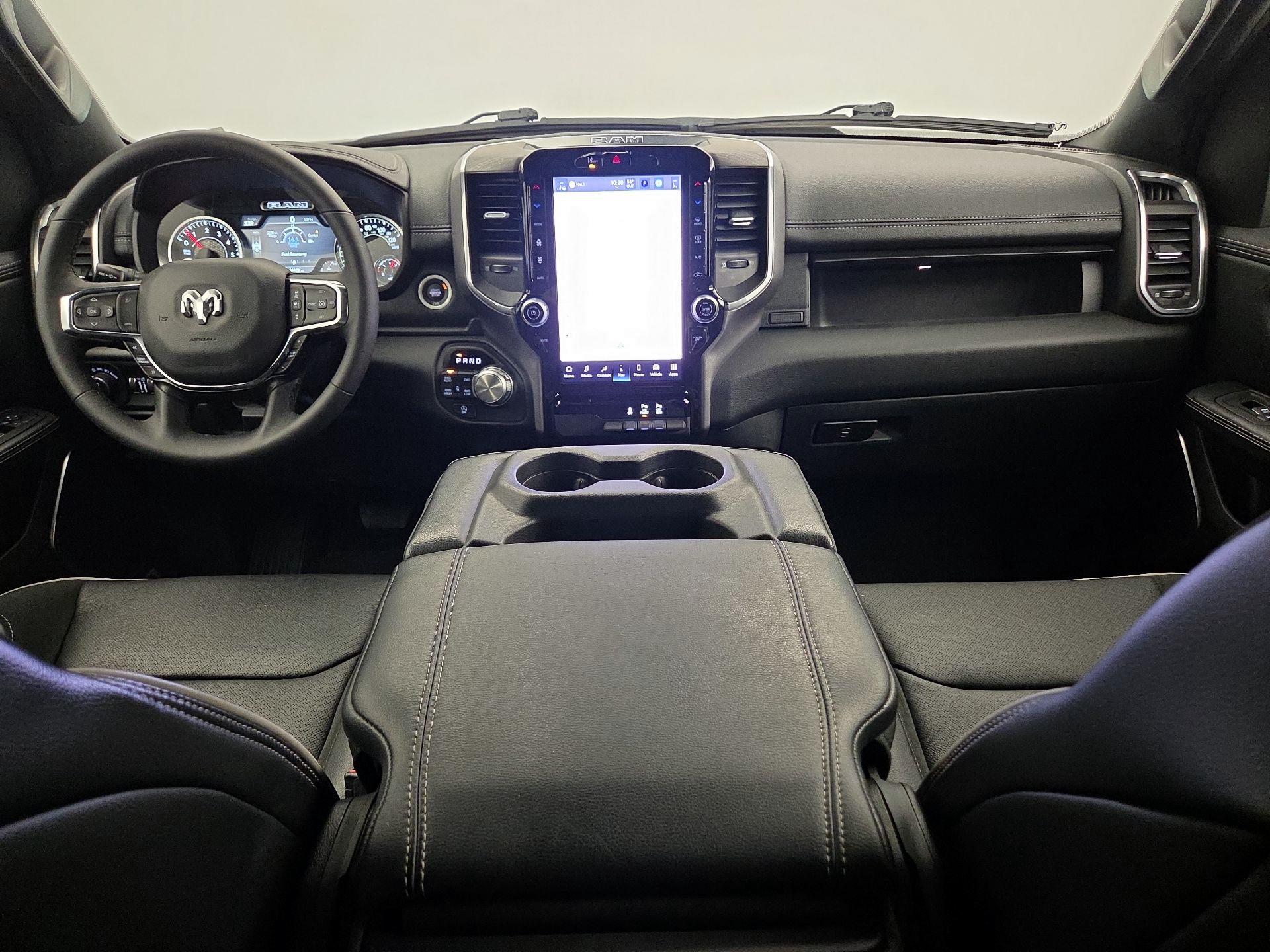 Thumbnail: 2025 RAM 1500 - 9