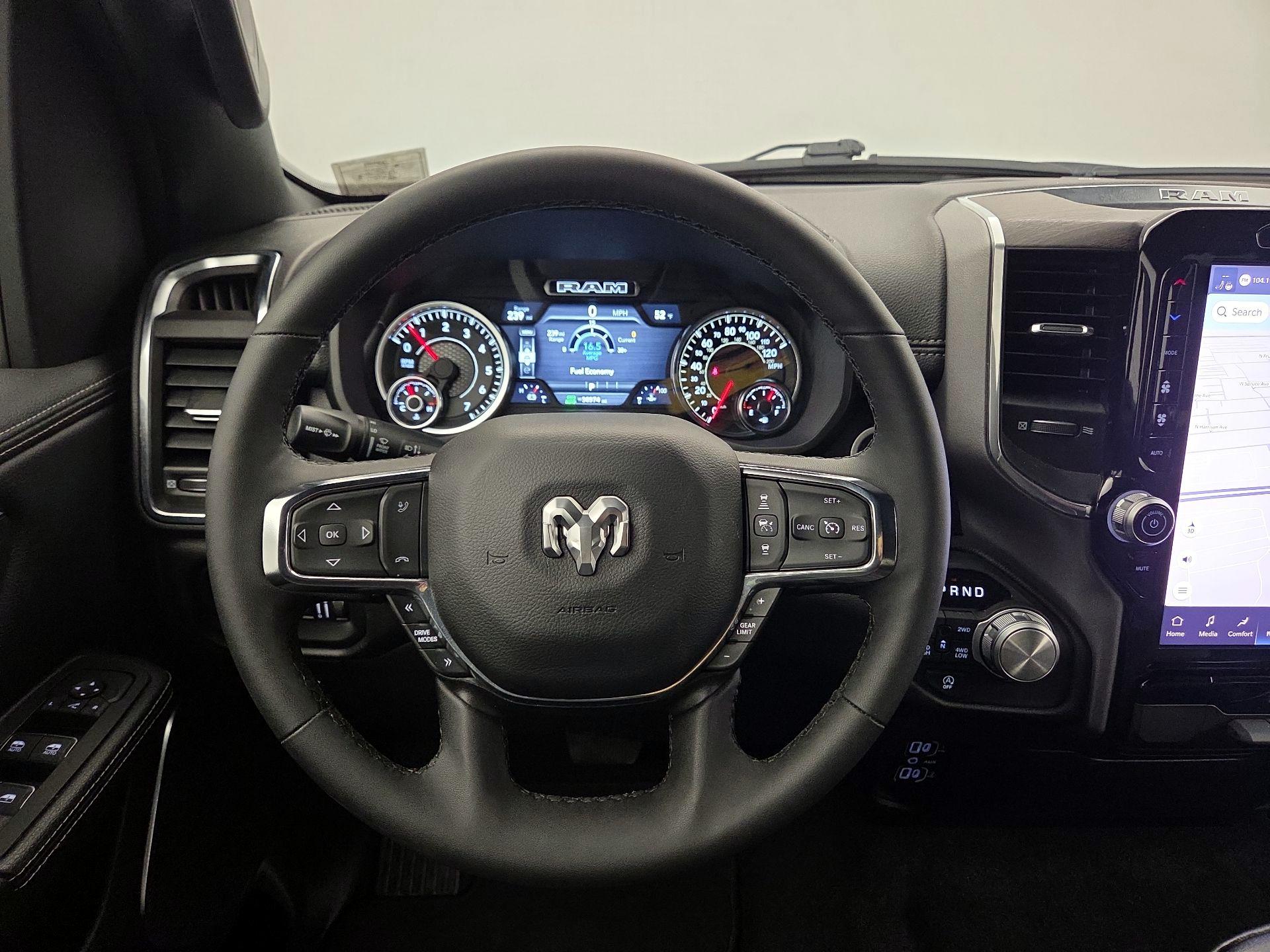 Thumbnail: 2025 RAM 1500 - 10