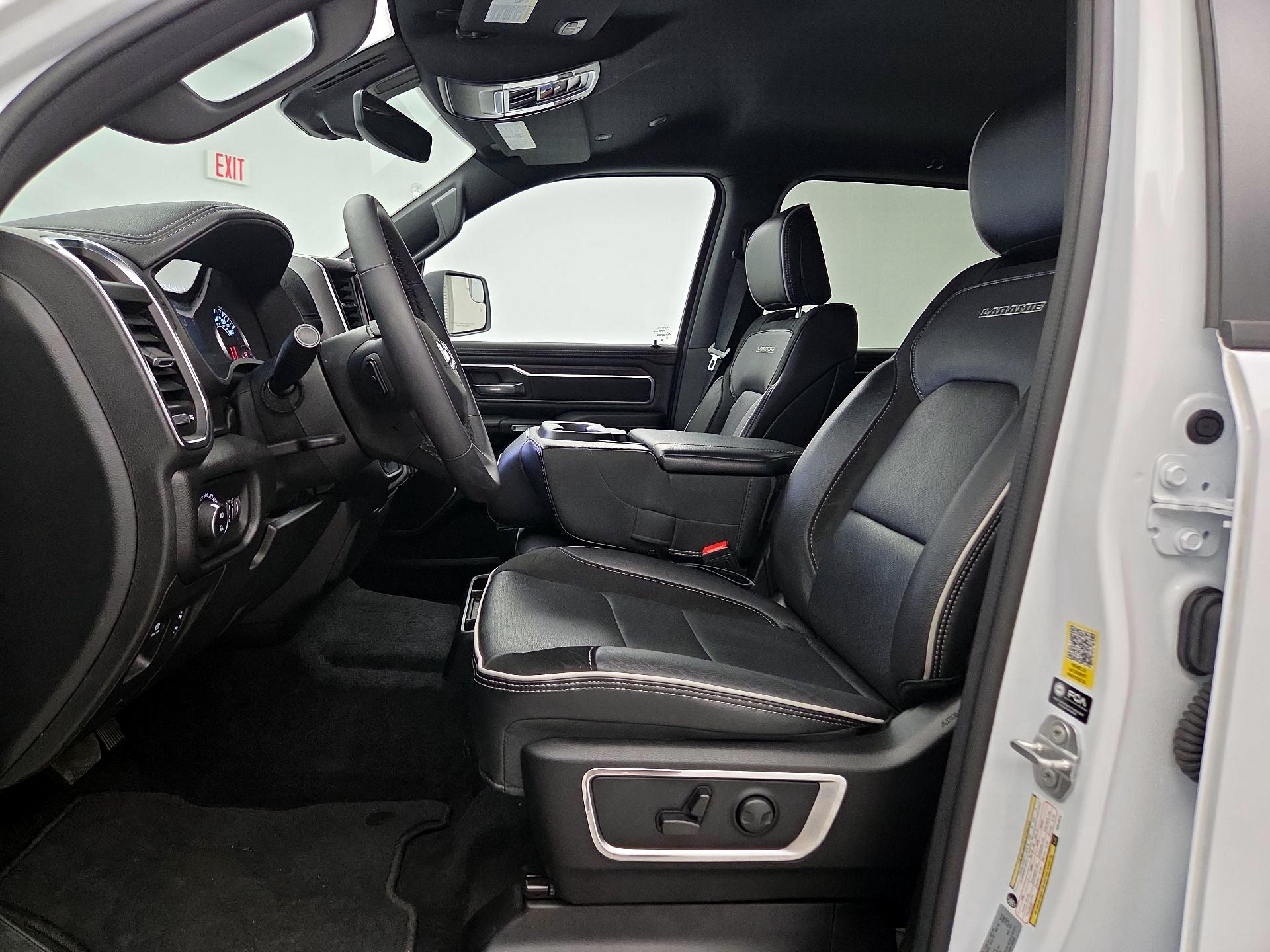 Thumbnail: 2025 RAM 1500 - 11