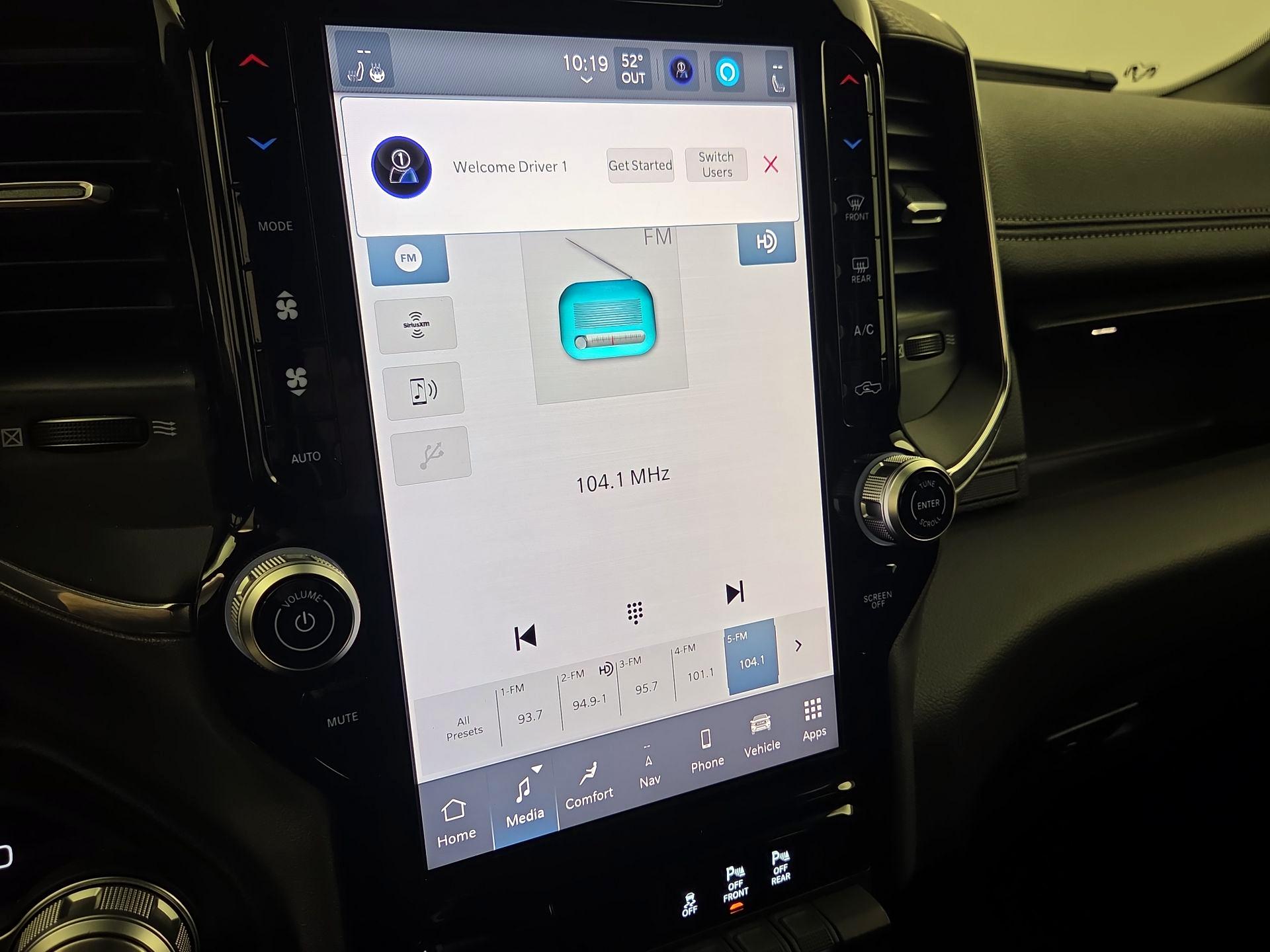 Thumbnail: 2025 RAM 1500 - 16