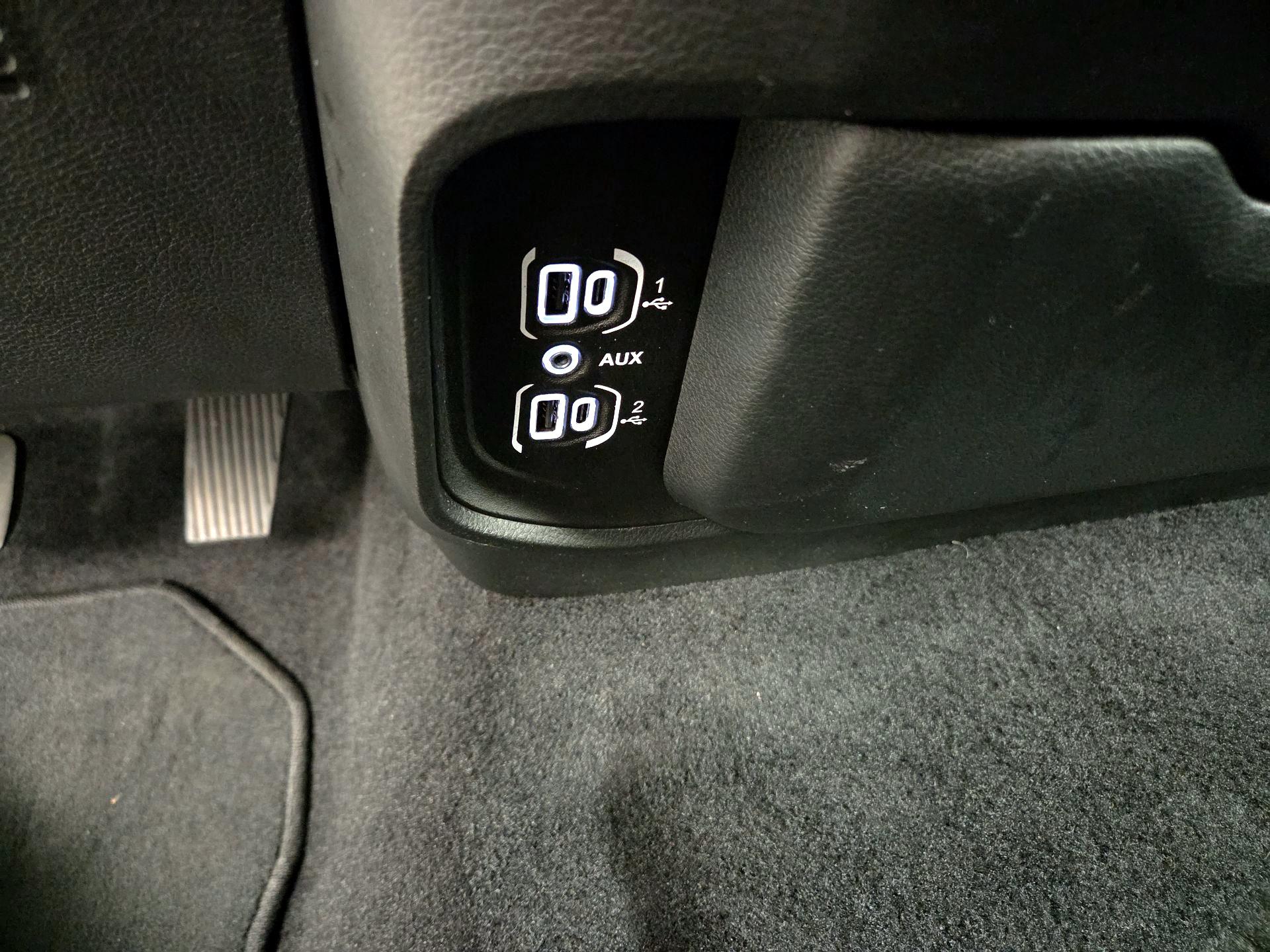 Thumbnail: 2025 RAM 1500 - 19