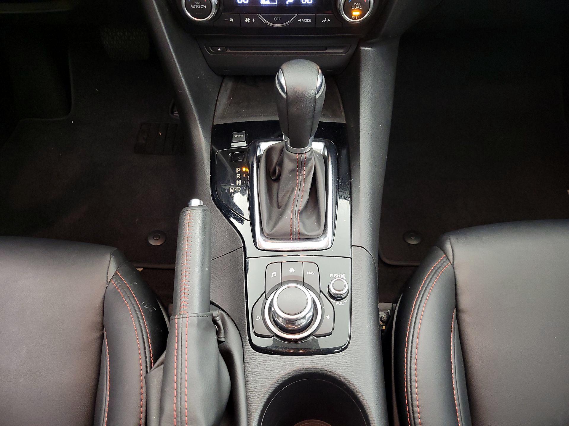 Thumbnail: 2014 Mazda Mazda3 - 18