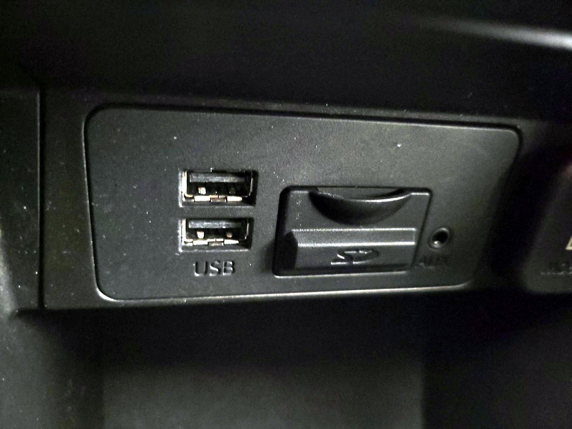 Thumbnail: 2014 Mazda Mazda3 - 19