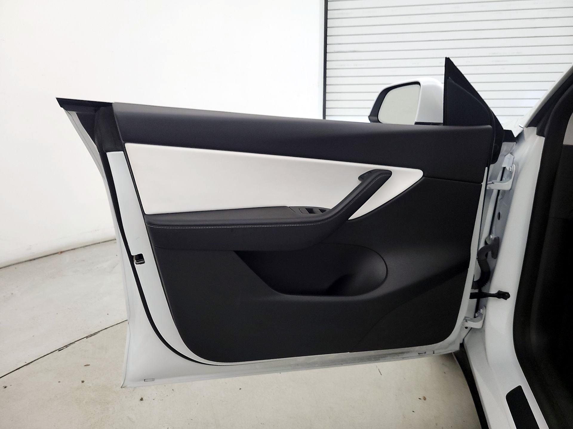 Thumbnail: 2021 Tesla Model Y - 12