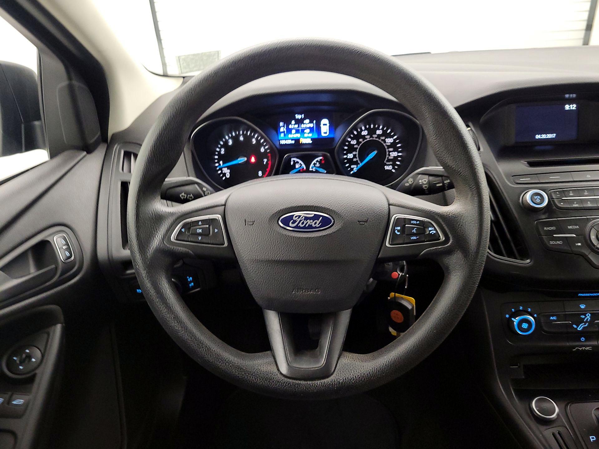 Thumbnail: 2017 Ford Focus - 10