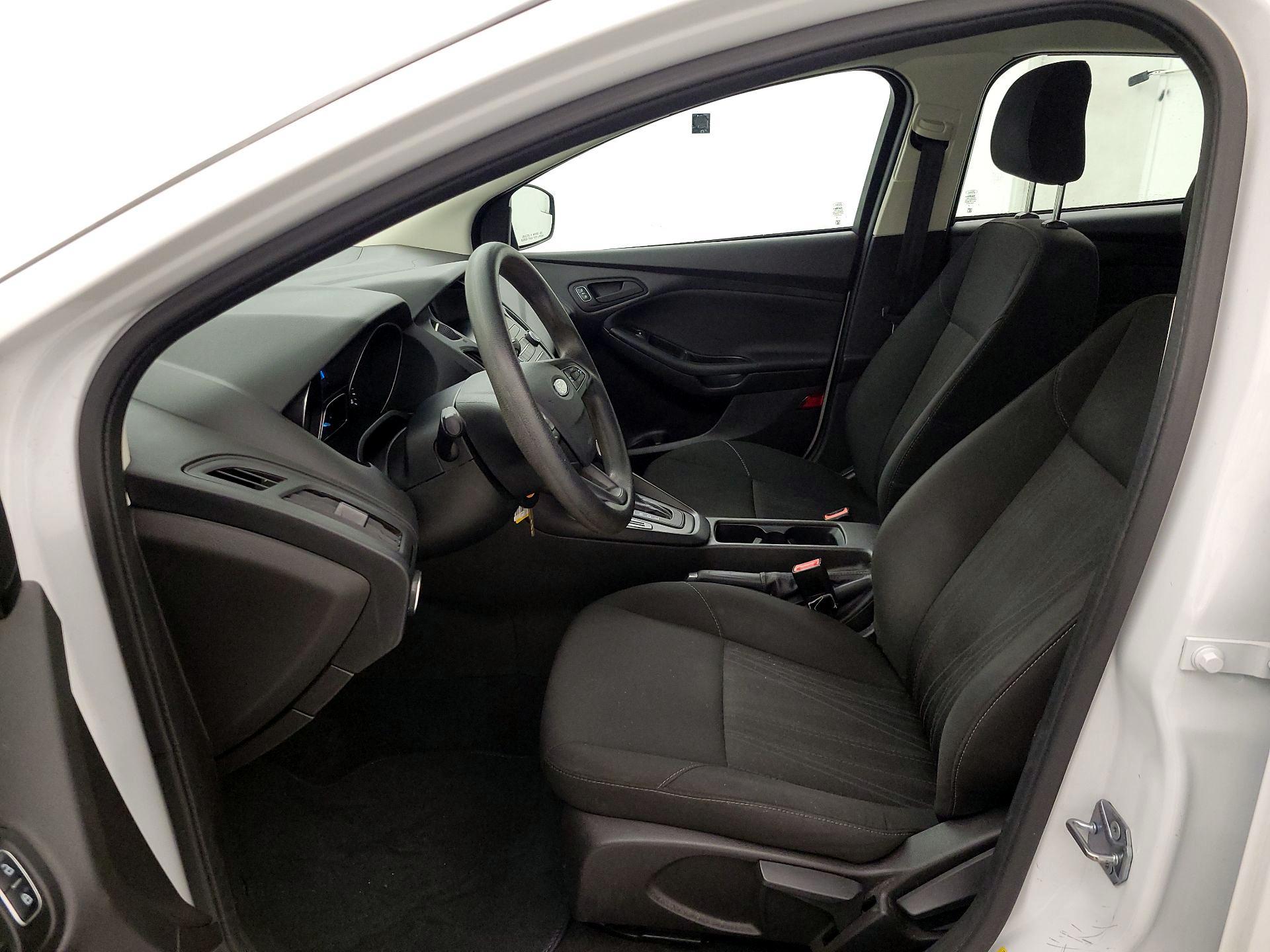 Thumbnail: 2017 Ford Focus - 11