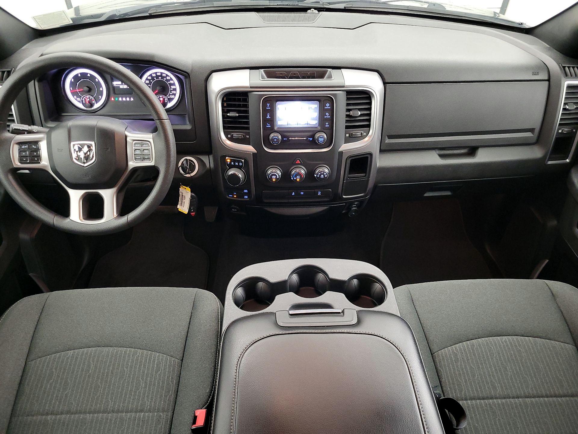 Thumbnail: 2022 RAM 1500 Classic - 9