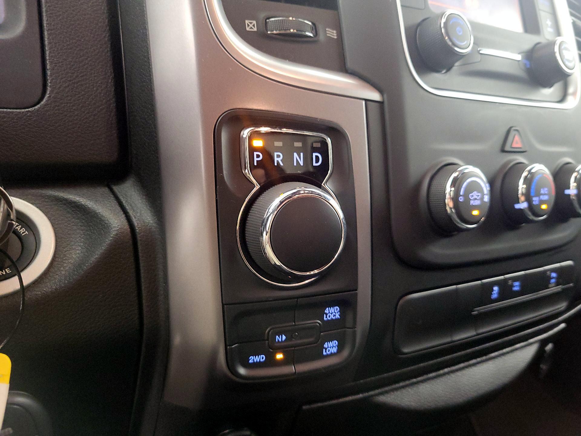 Thumbnail: 2022 RAM 1500 Classic - 17