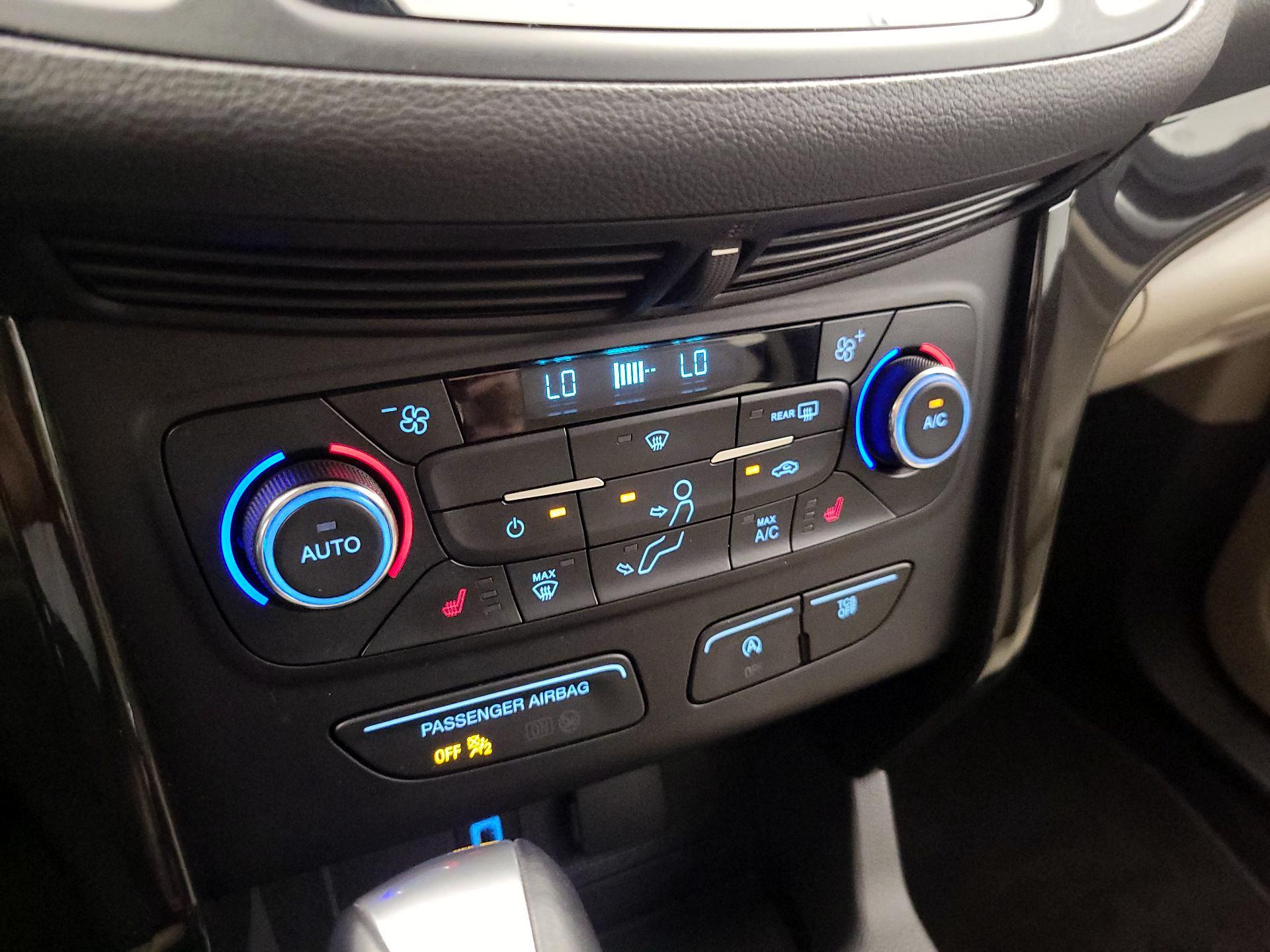 Thumbnail: 2017 Ford Escape - 17