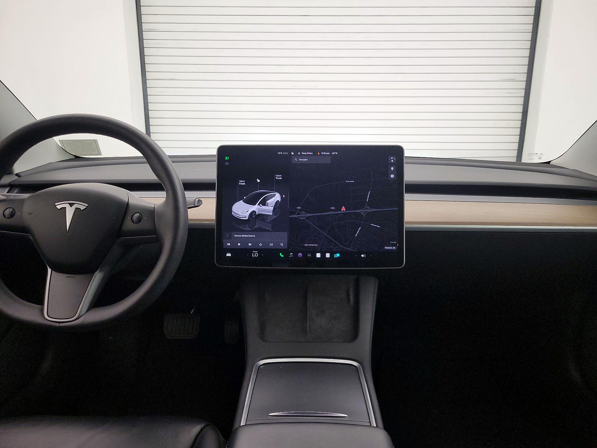 Thumbnail: 2023 Tesla Model 3 - 9