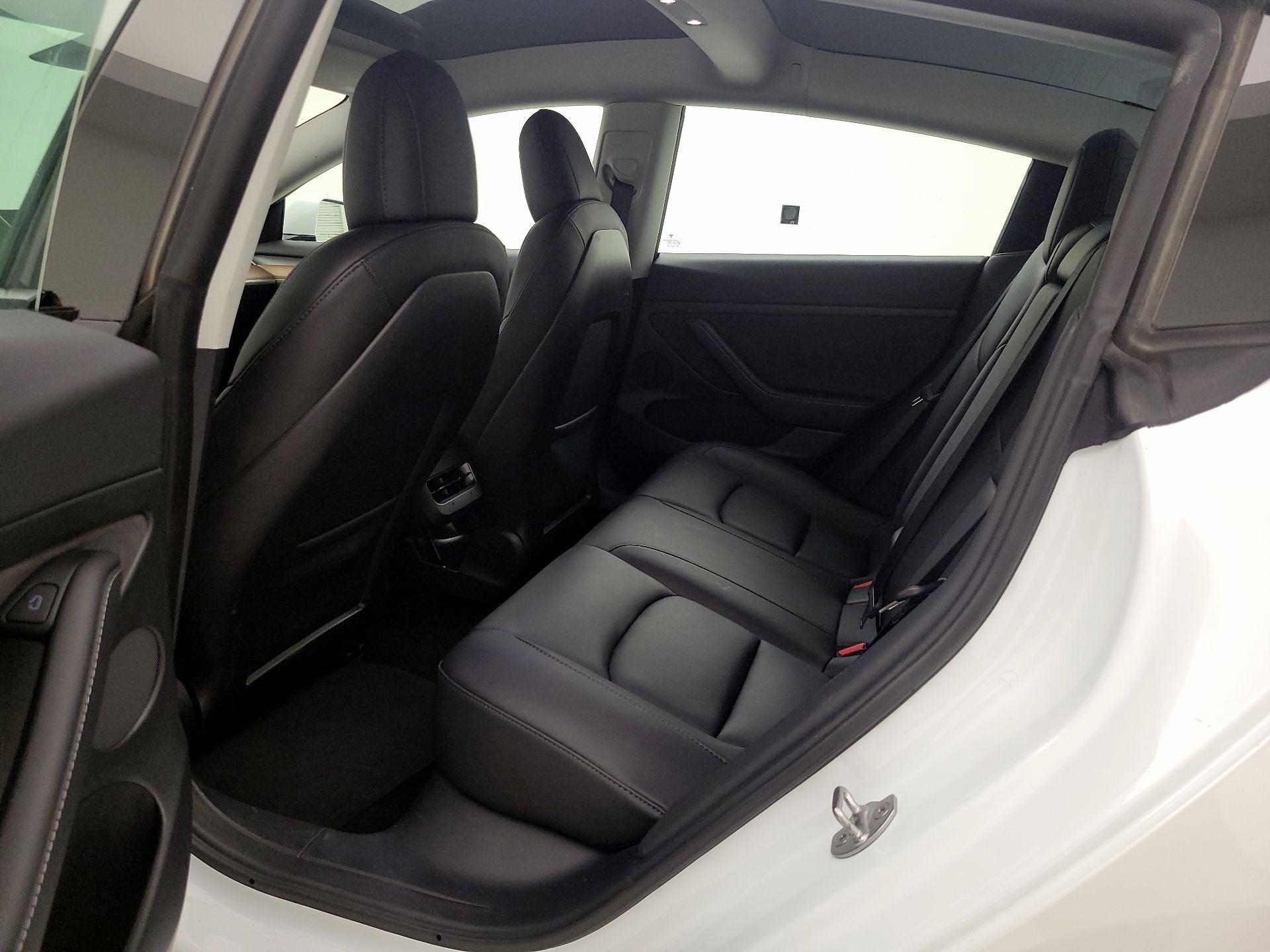 Thumbnail: 2023 Tesla Model 3 - 20