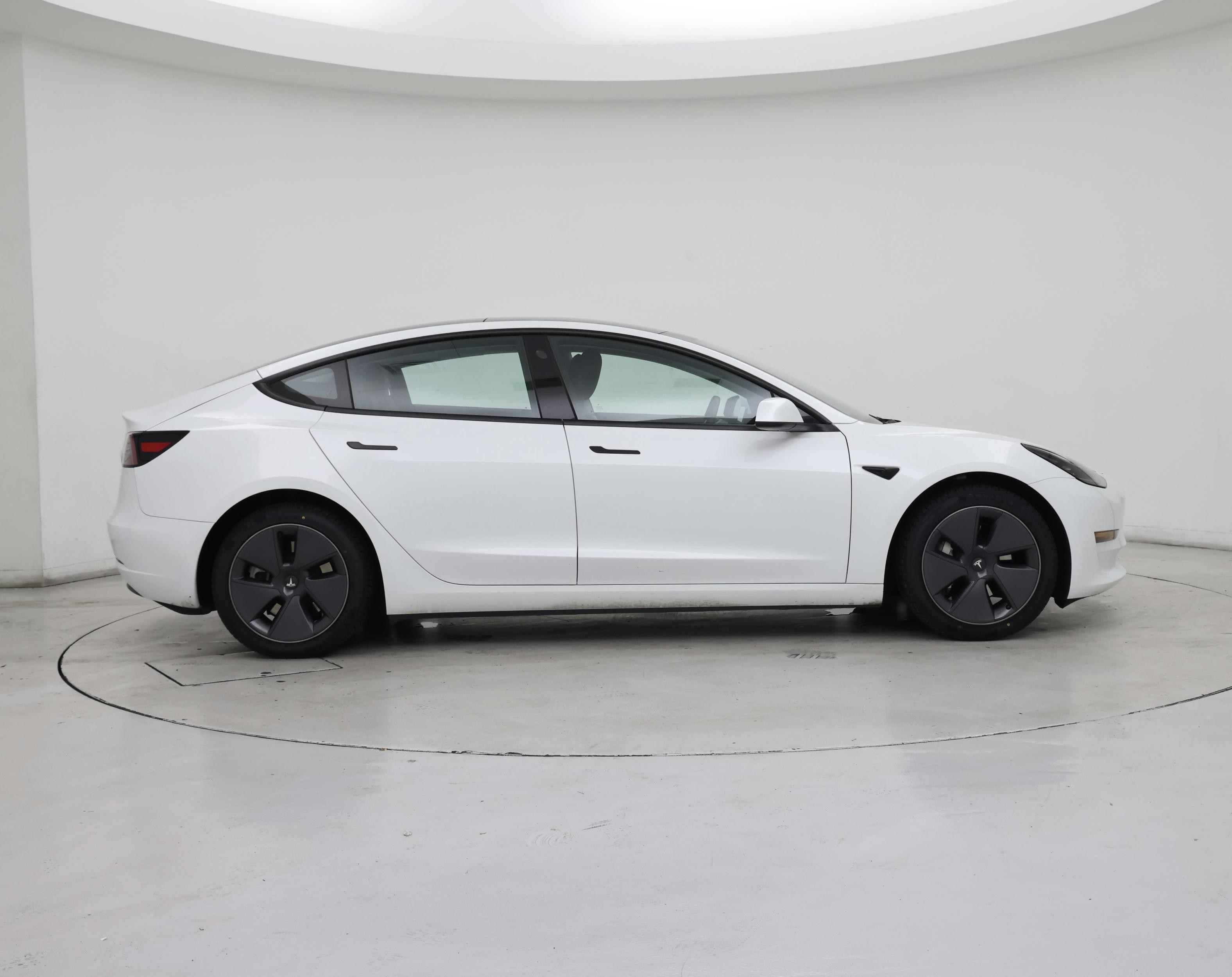 Thumbnail: 2023 Tesla Model 3 - 7