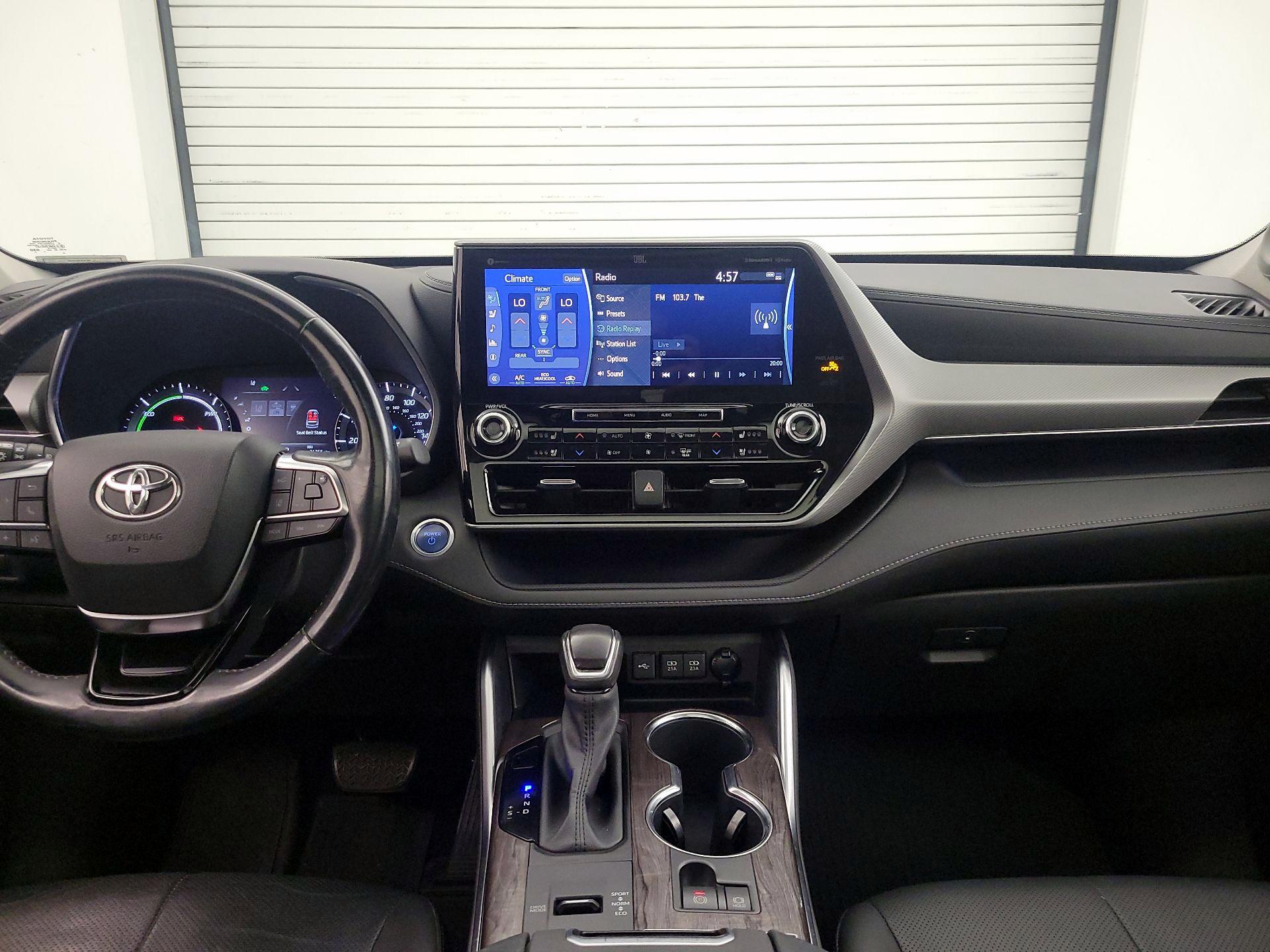 Thumbnail: 2021 Toyota Highlander - 9