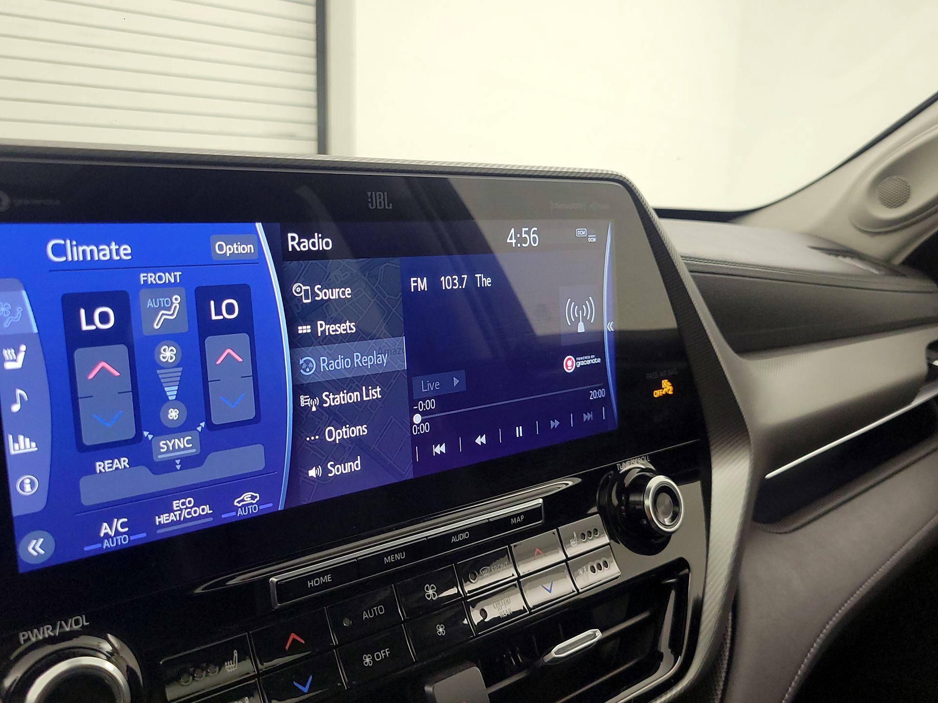 Thumbnail: 2021 Toyota Highlander - 16