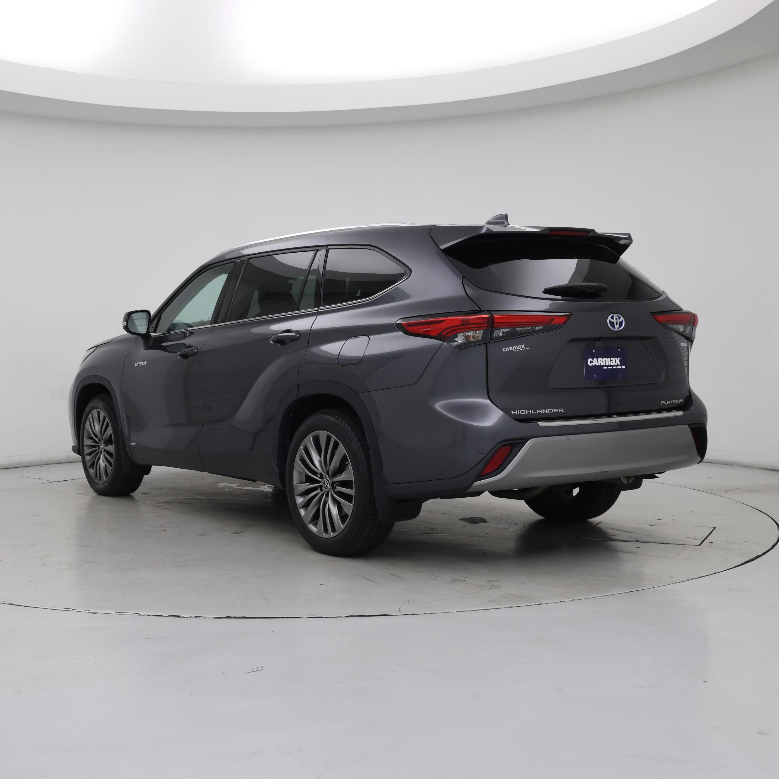 Thumbnail: 2021 Toyota Highlander - 2