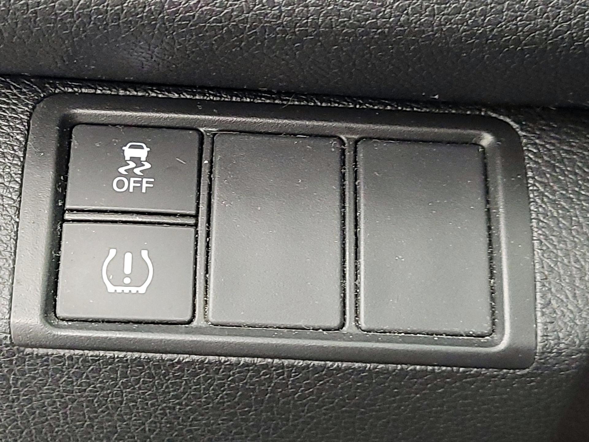 Thumbnail: 2016 Honda Civic - 13