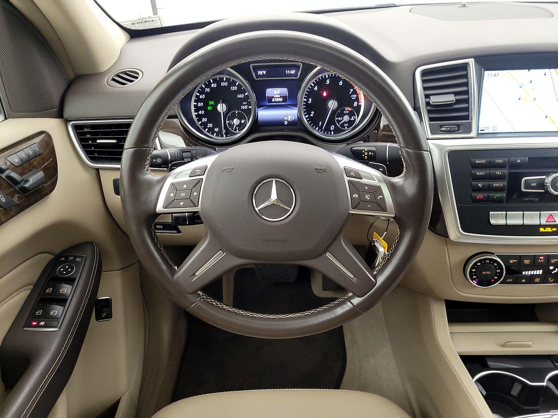 Thumbnail: 2015 Mercedes-Benz M-Class - 10