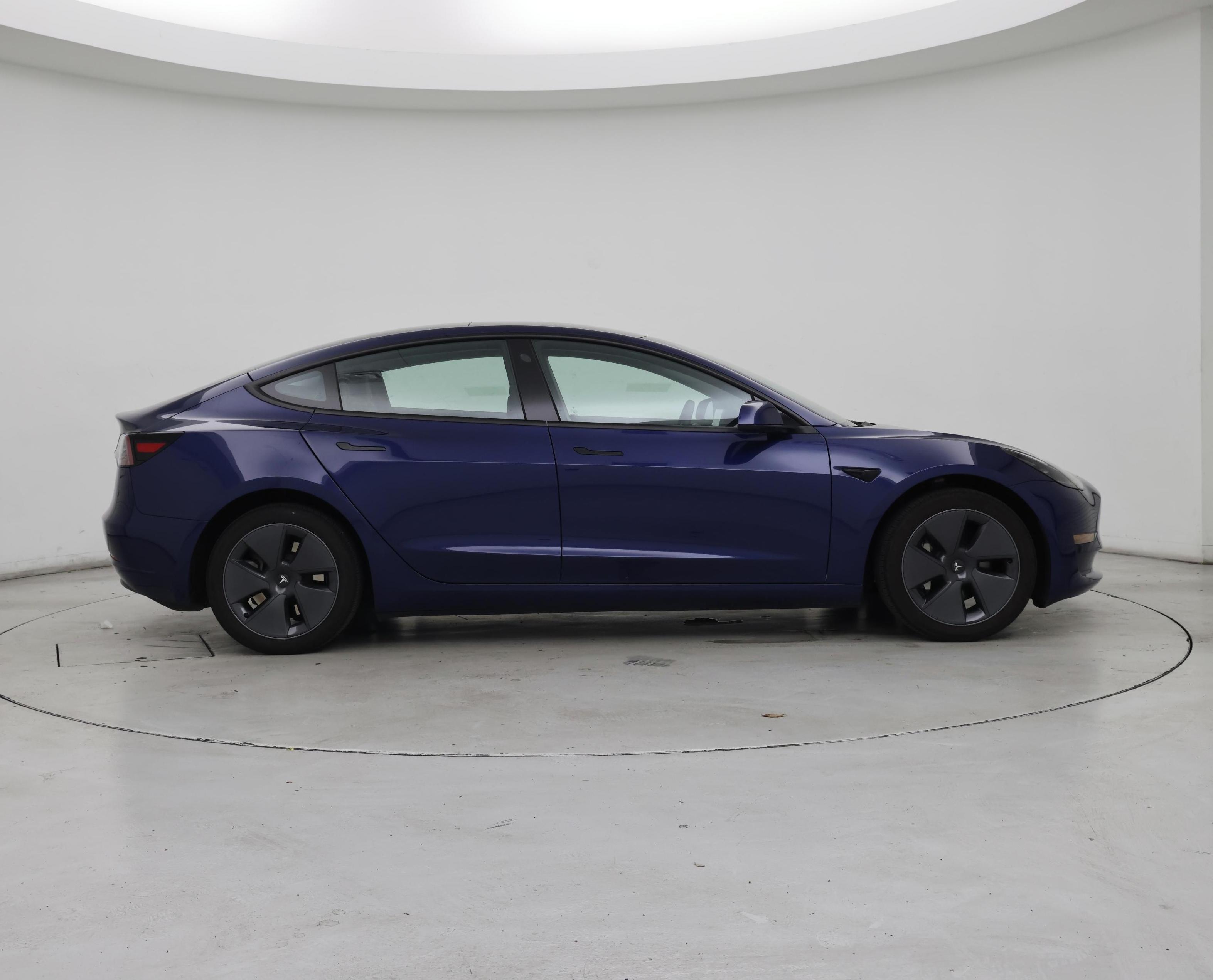 Thumbnail: 2023 Tesla Model 3 - 7
