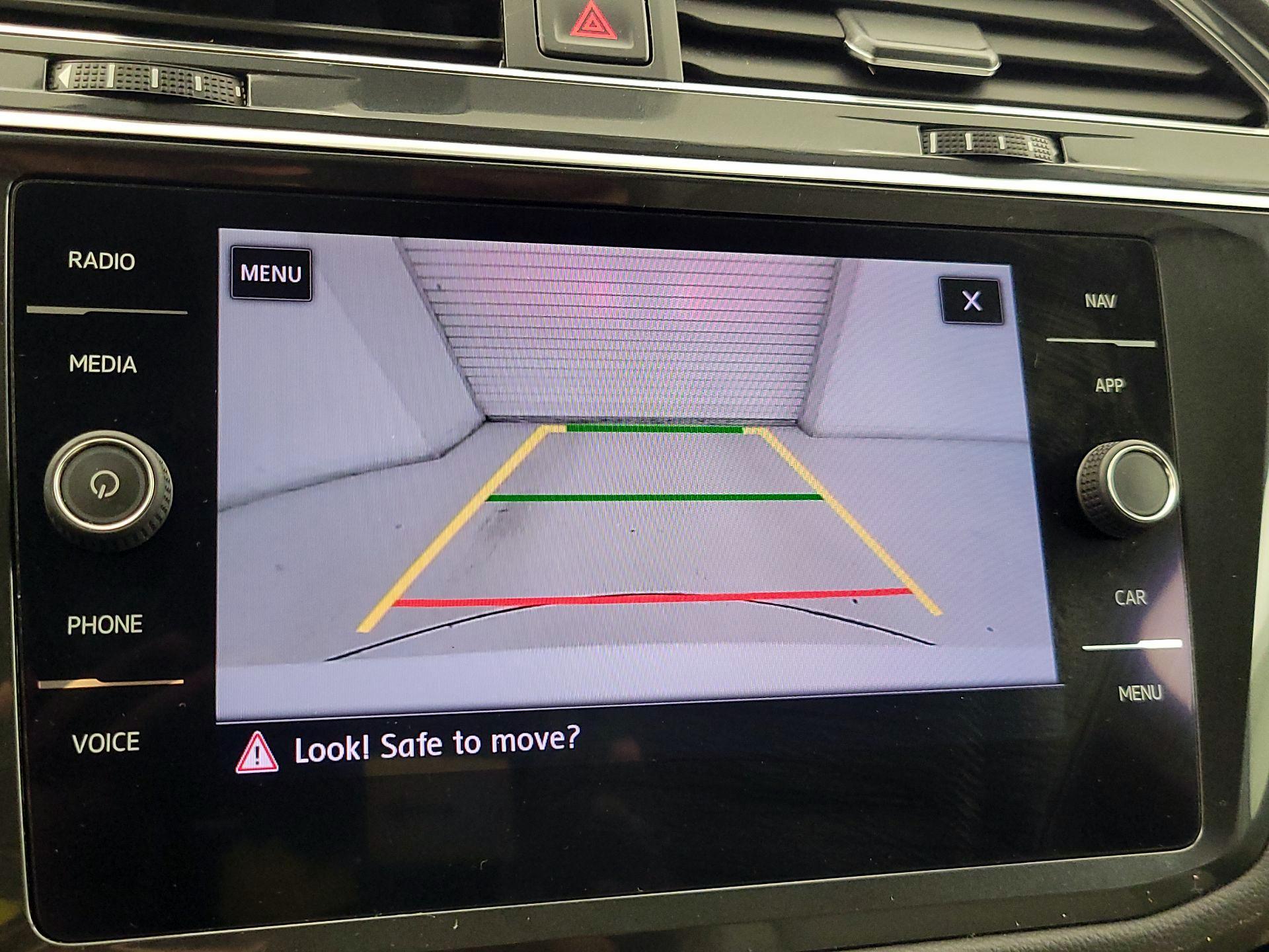 Thumbnail: 2019 Volkswagen Tiguan - 14